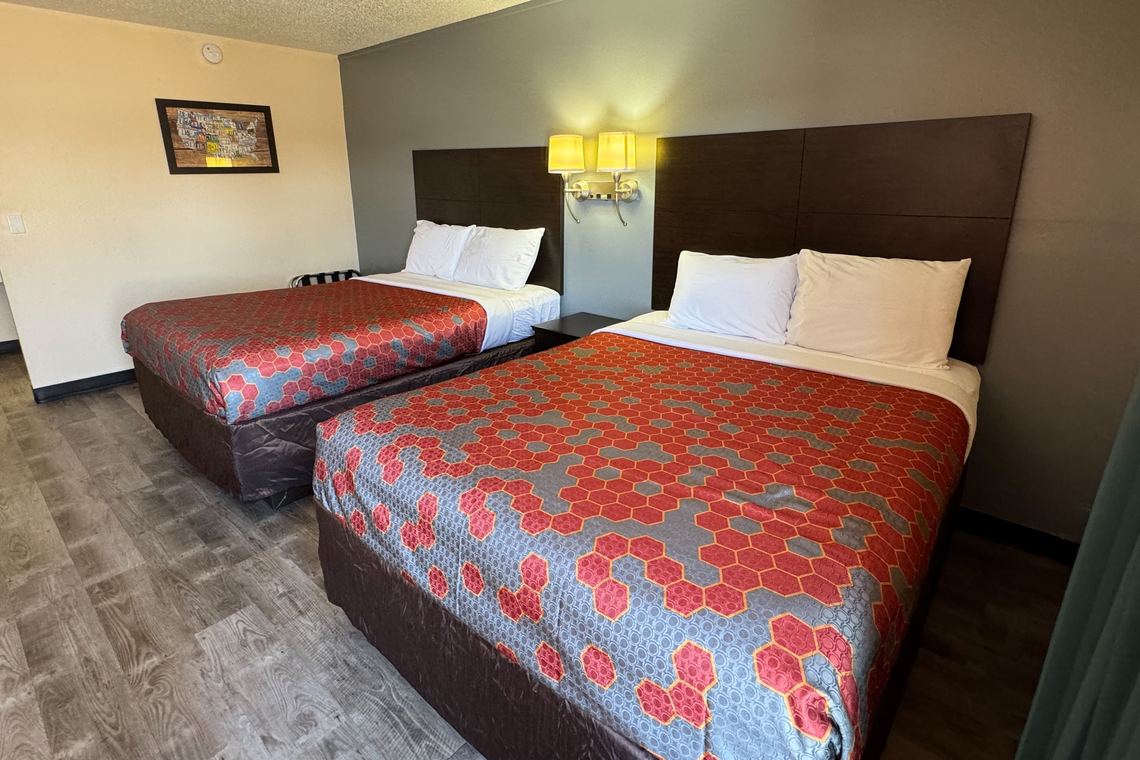 Econo Lodge Waite Park - St. Cloud - Image 1