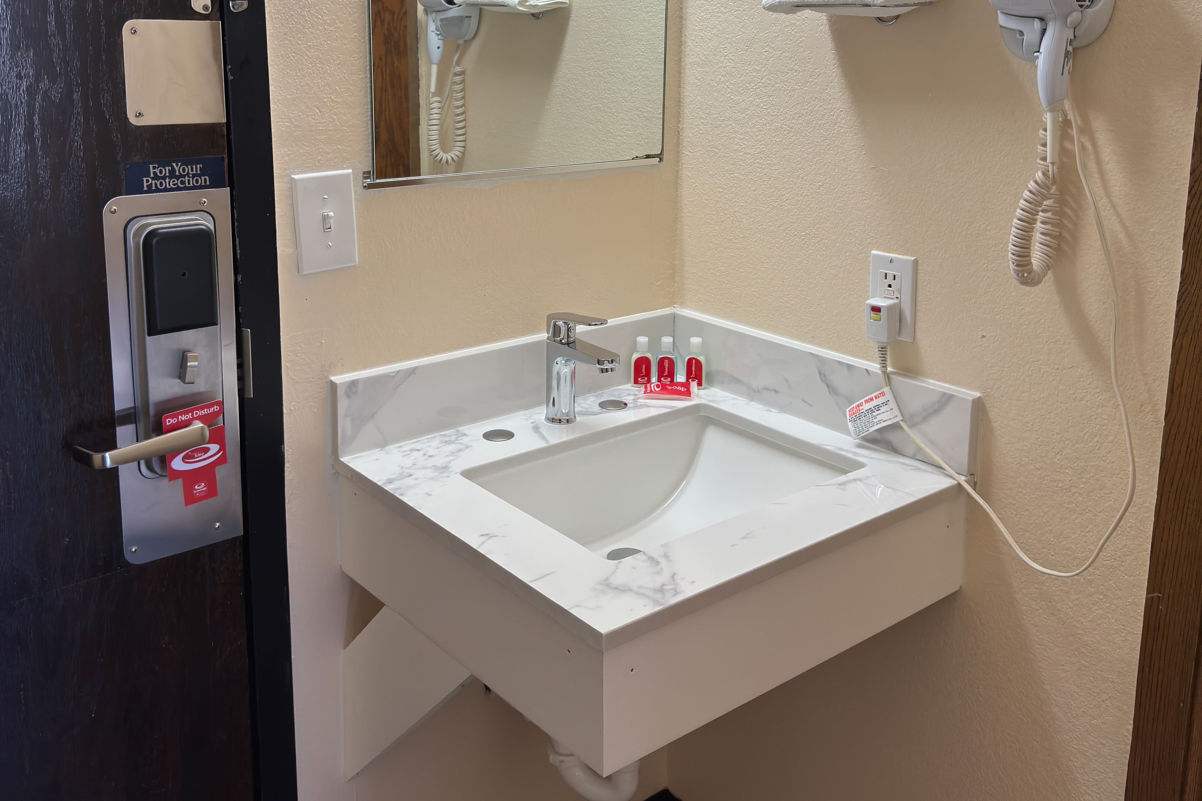 Econo Lodge Waite Park - St. Cloud — 28