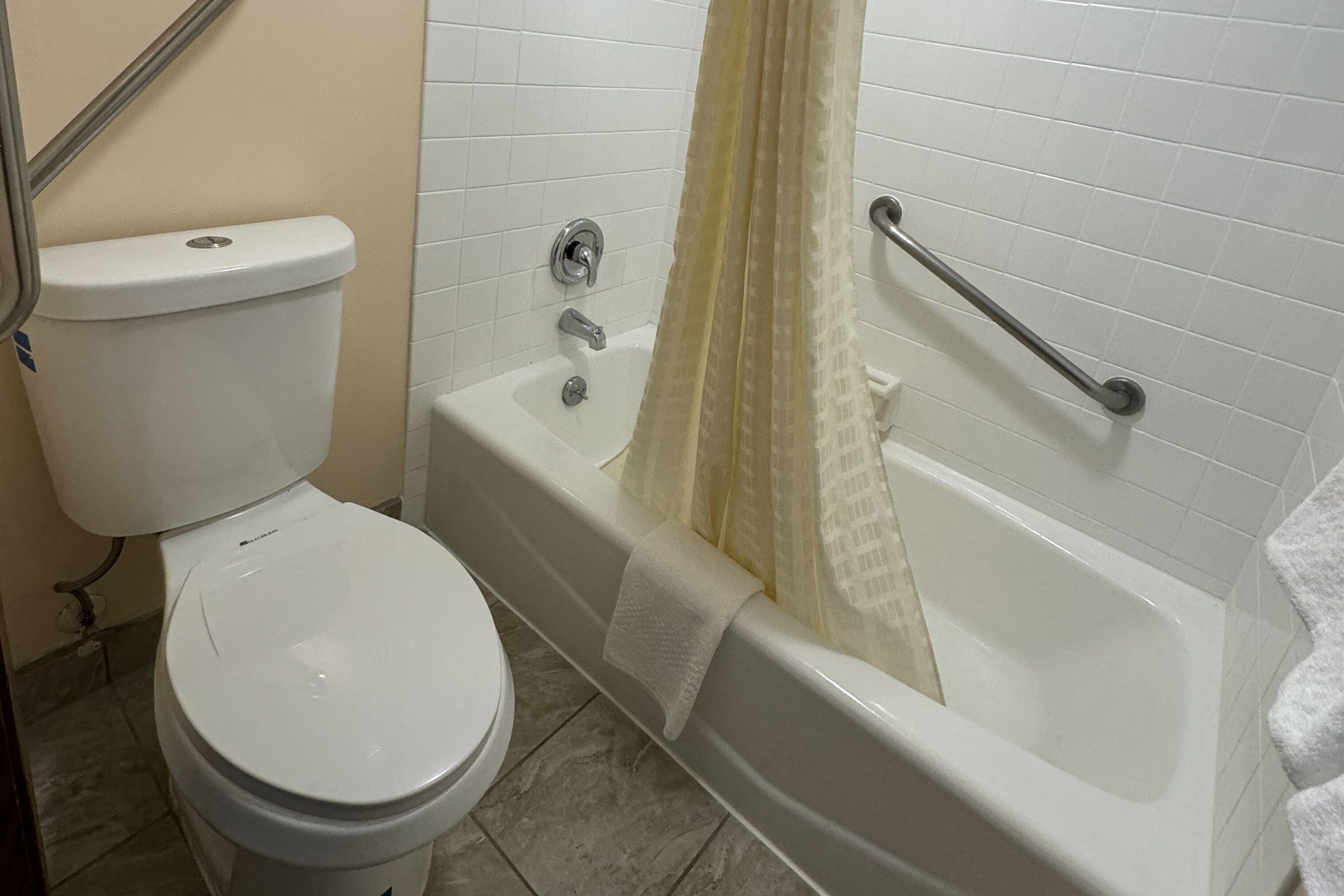 Econo Lodge Waite Park - St. Cloud — 29