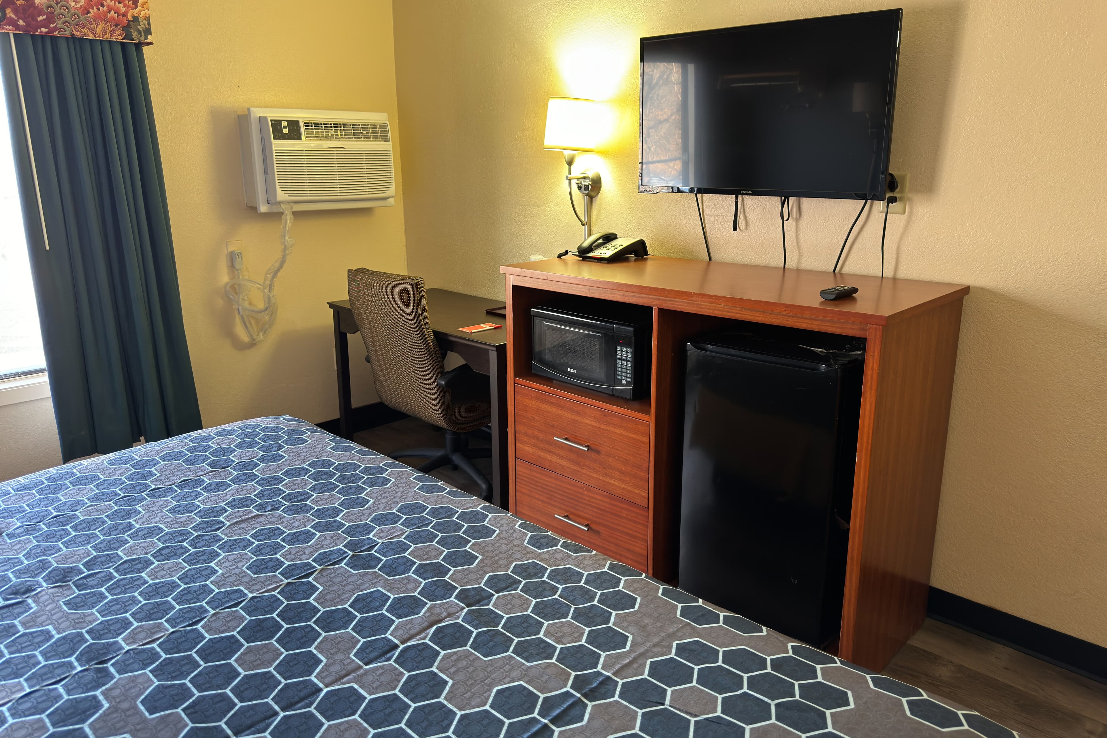 Econo Lodge Waite Park - St. Cloud — 10