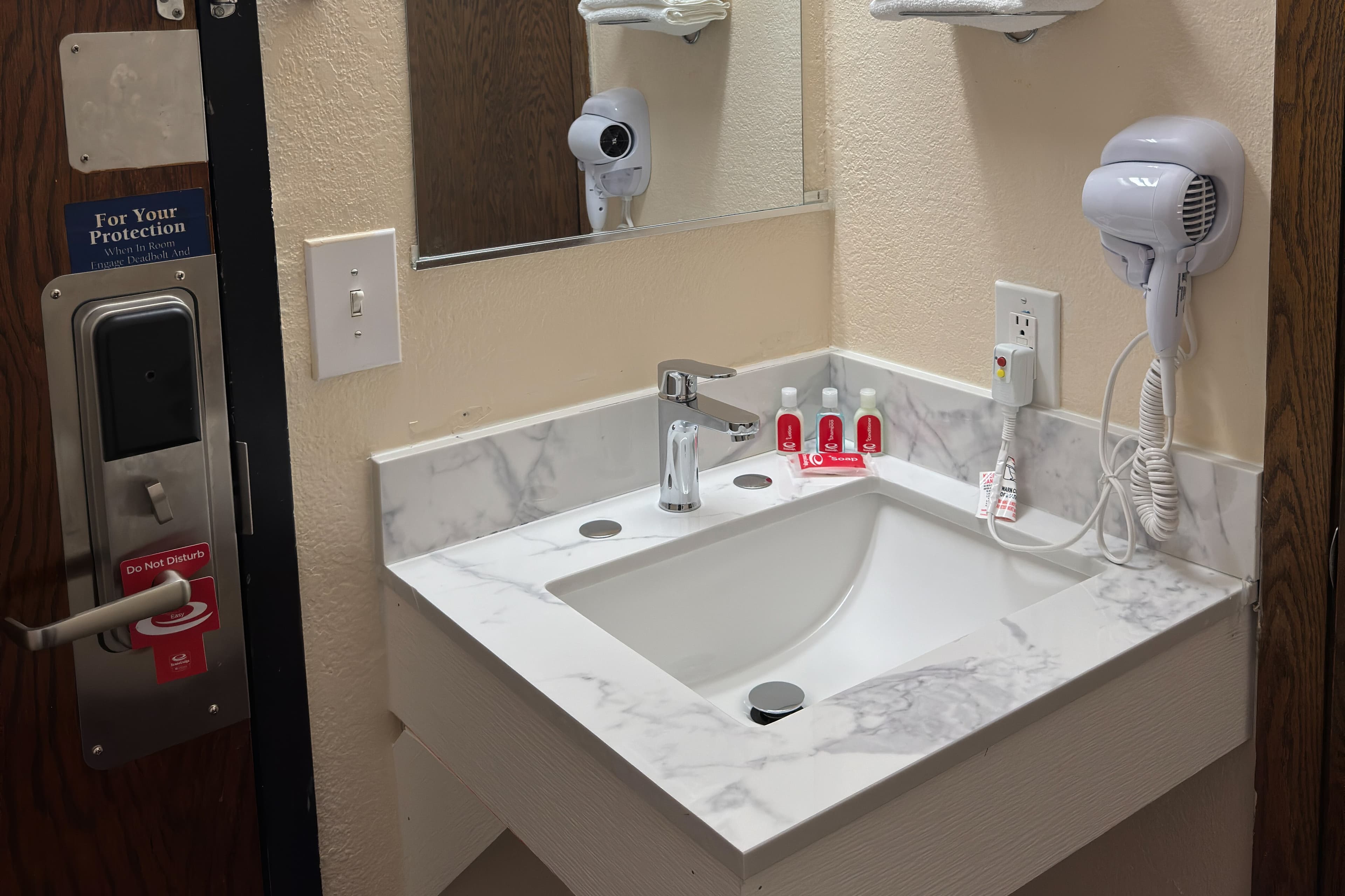 Econo Lodge Waite Park - St. Cloud — 23