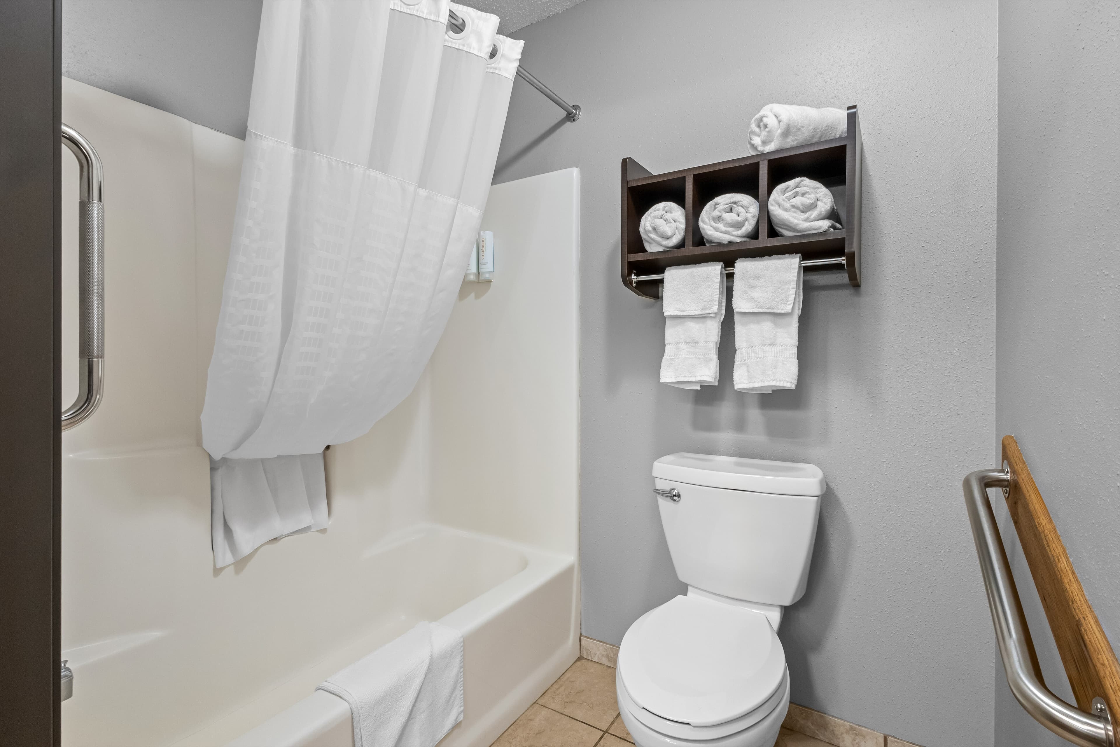 Park Inn by Radisson Ortonville — 16
