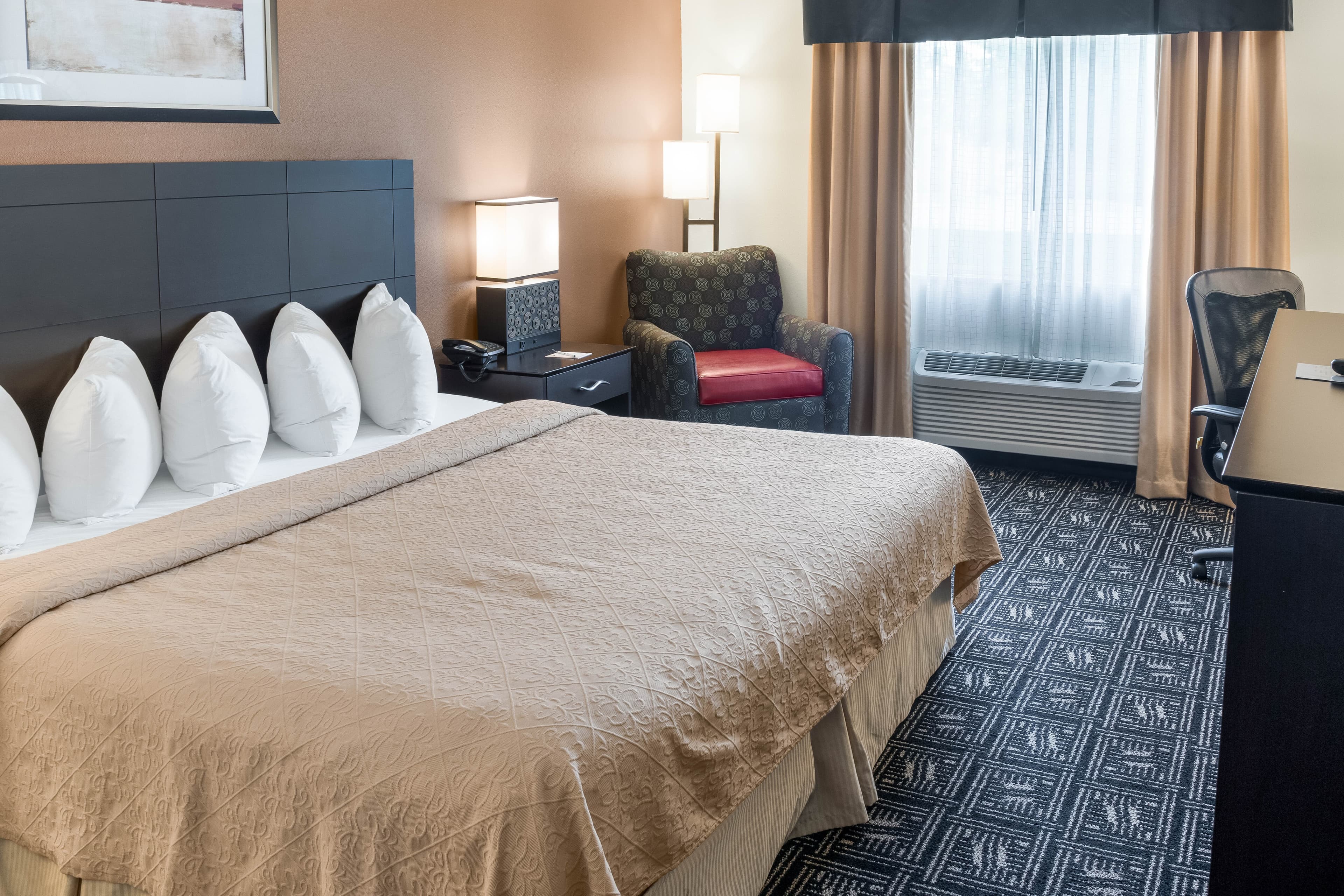 Quality Inn & Suites Mankato East - Image 2