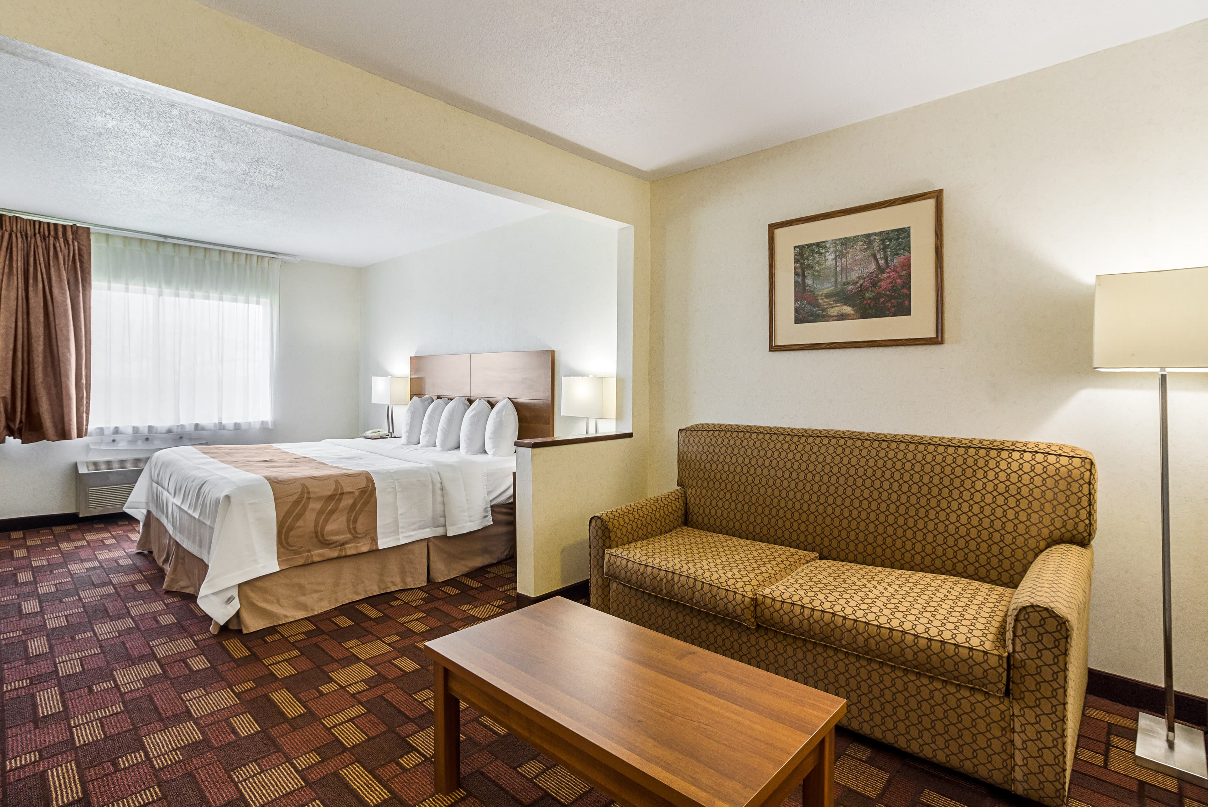 Econo Lodge Luverne I-90 — 17