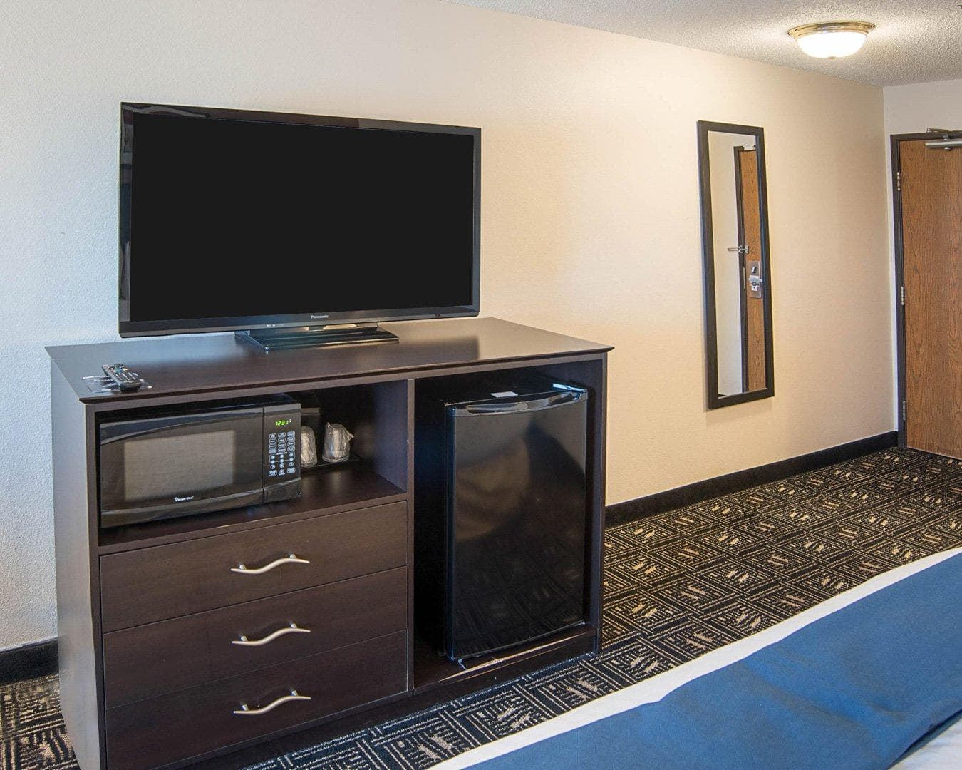 Quality Inn Brooklyn Center — 9