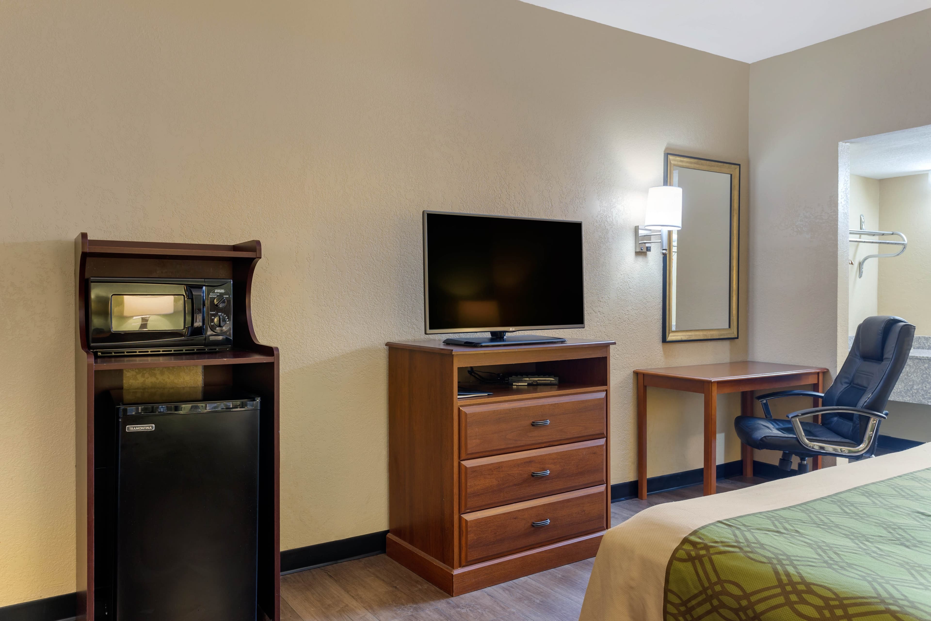 Econo Lodge Belton - Kansas City South - Image 3