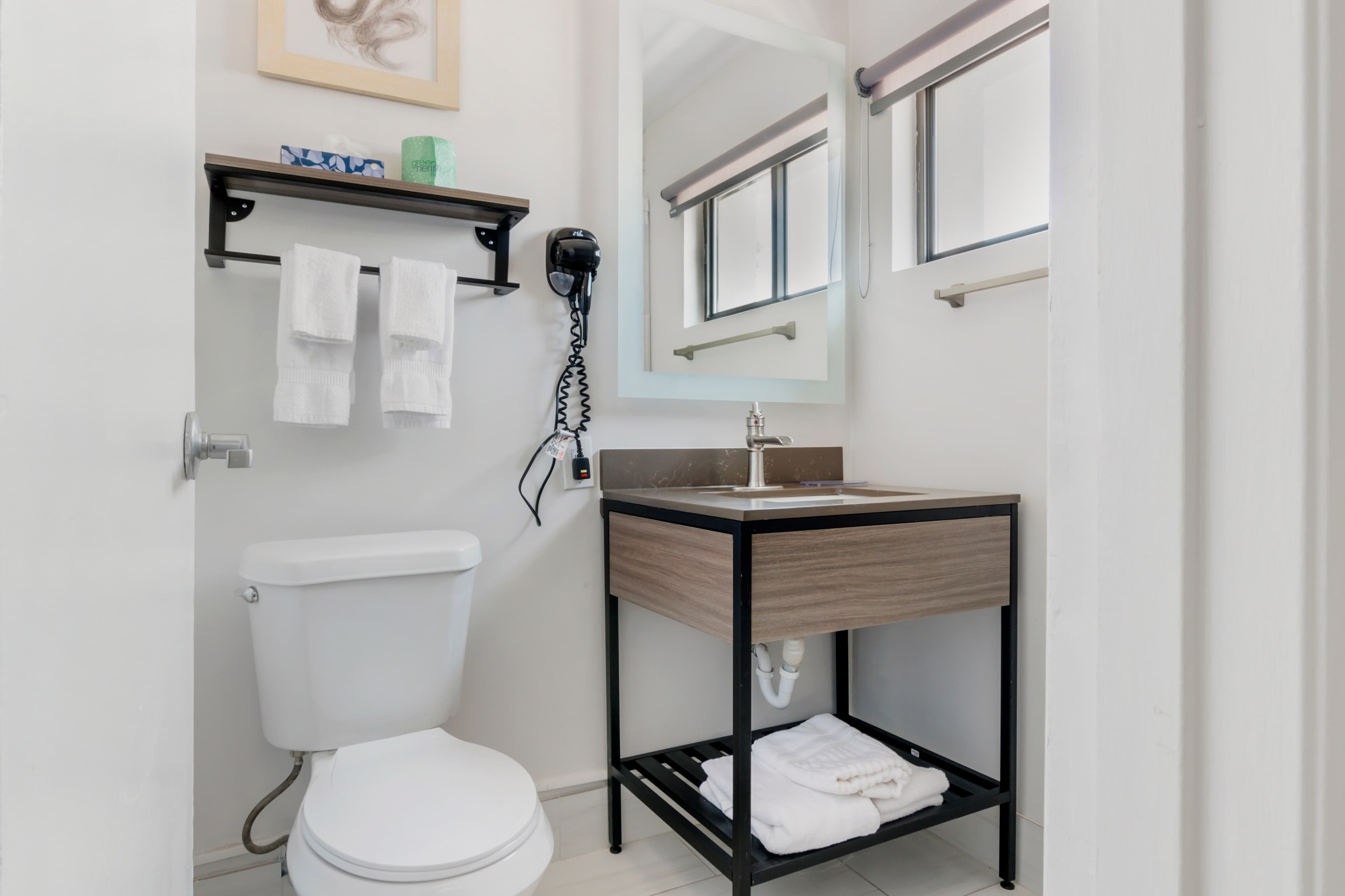 Comfort Inn Kansas City Midtown — 6