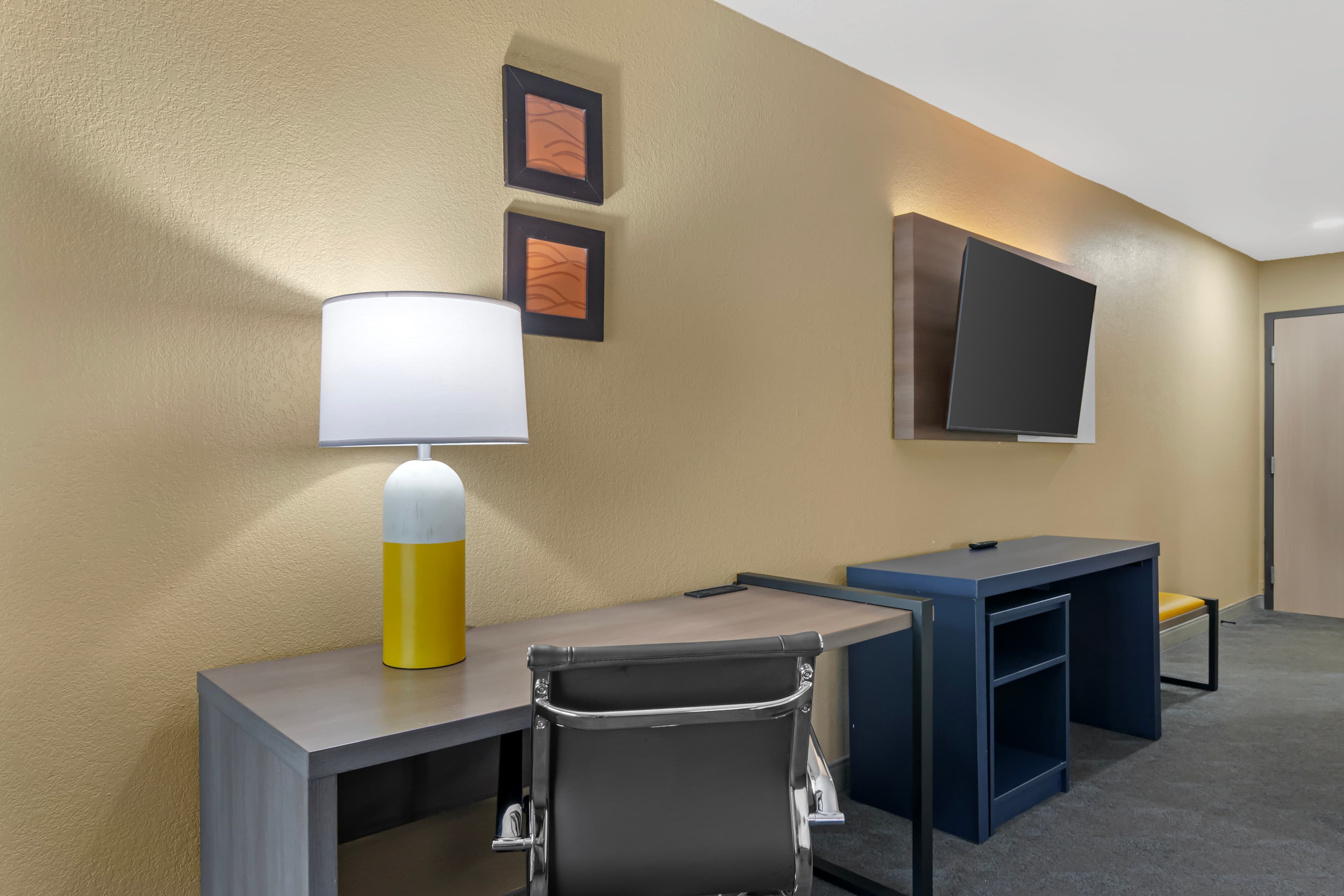 Comfort Inn & Suites Kansas City - Northeast — 11