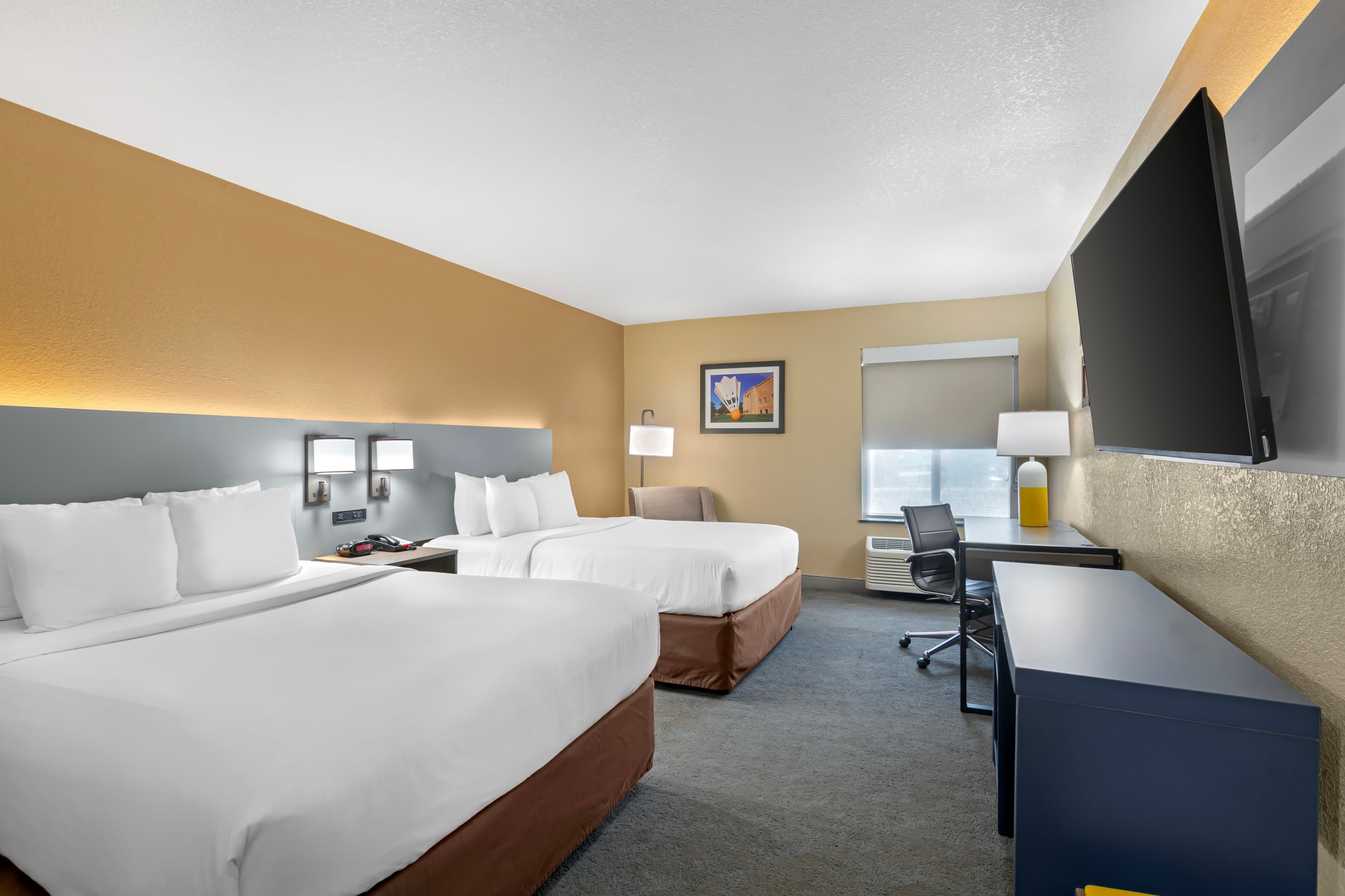 Comfort Inn & Suites Kansas City - Northeast — 12