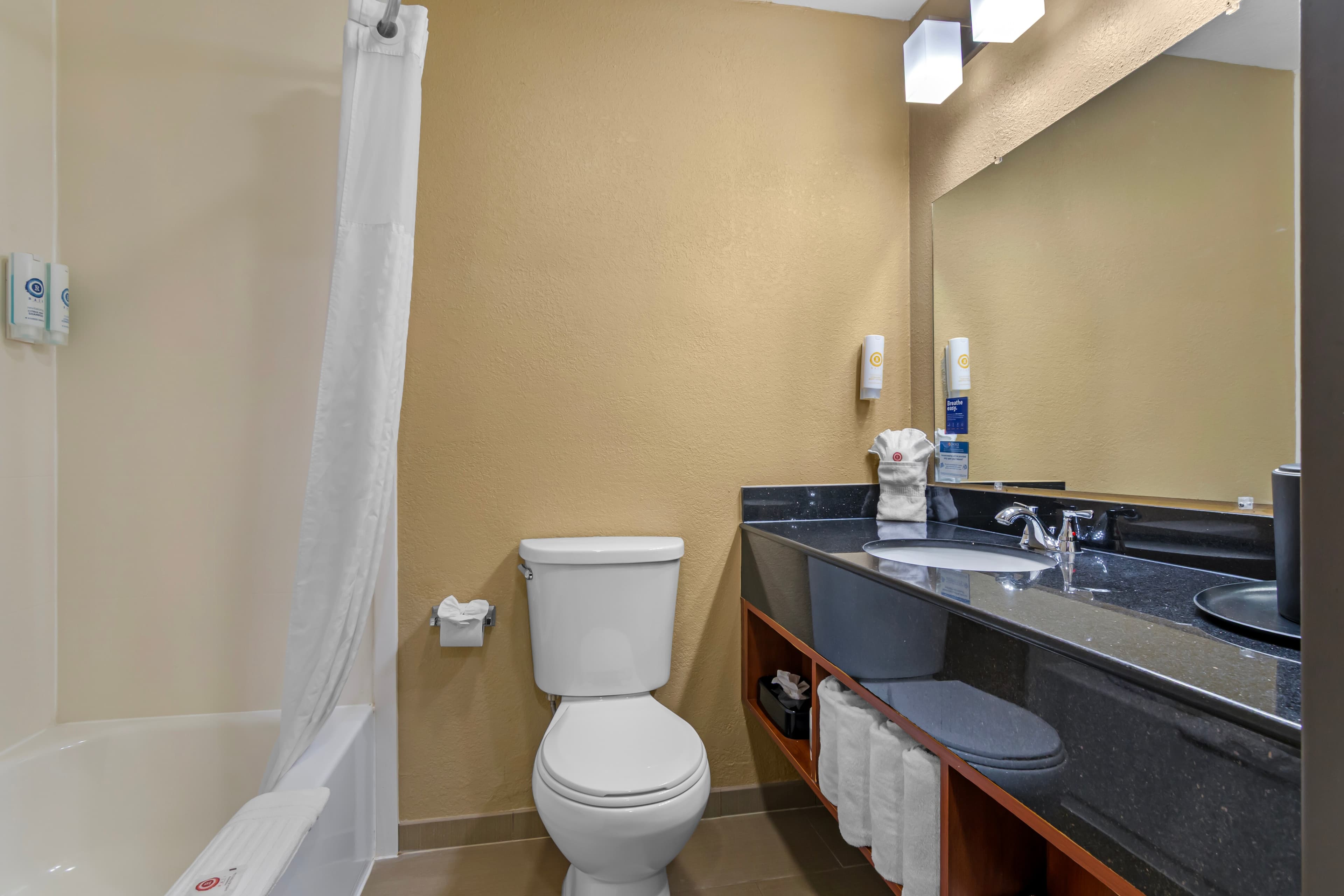 Comfort Inn & Suites Kansas City - Northeast — 13