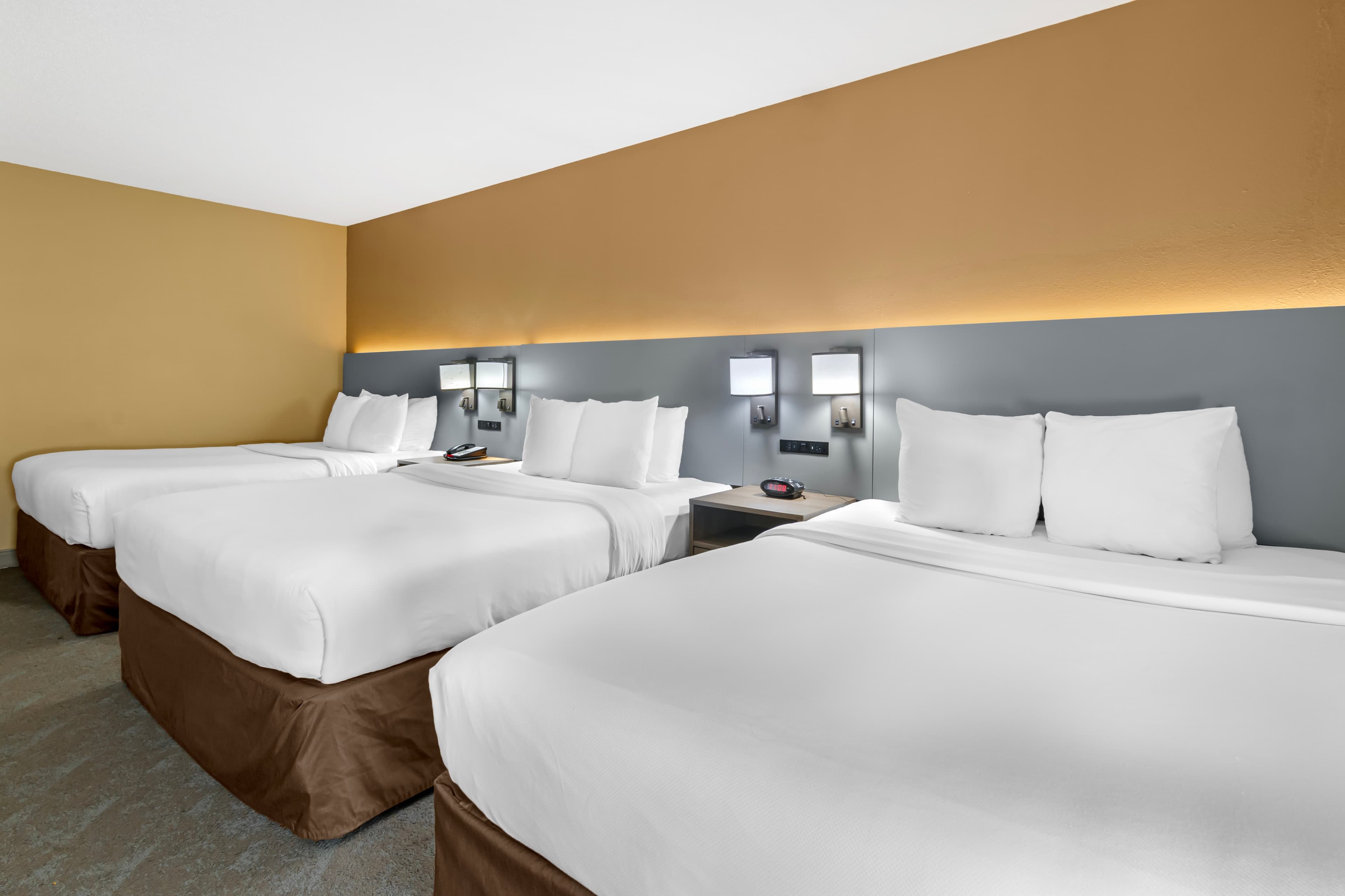 Comfort Inn & Suites Kansas City - Northeast — 14