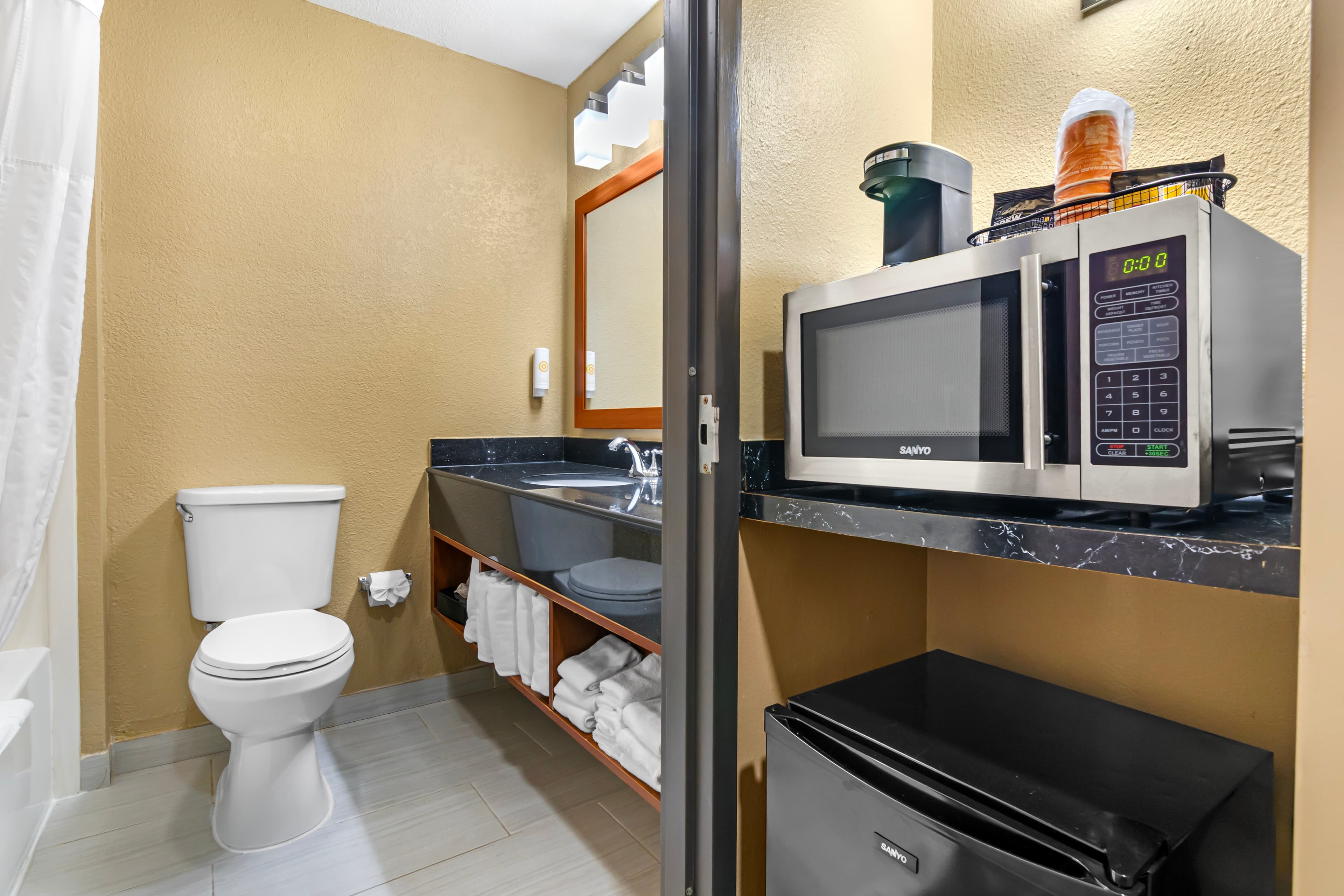Comfort Inn & Suites Kansas City - Northeast — 17