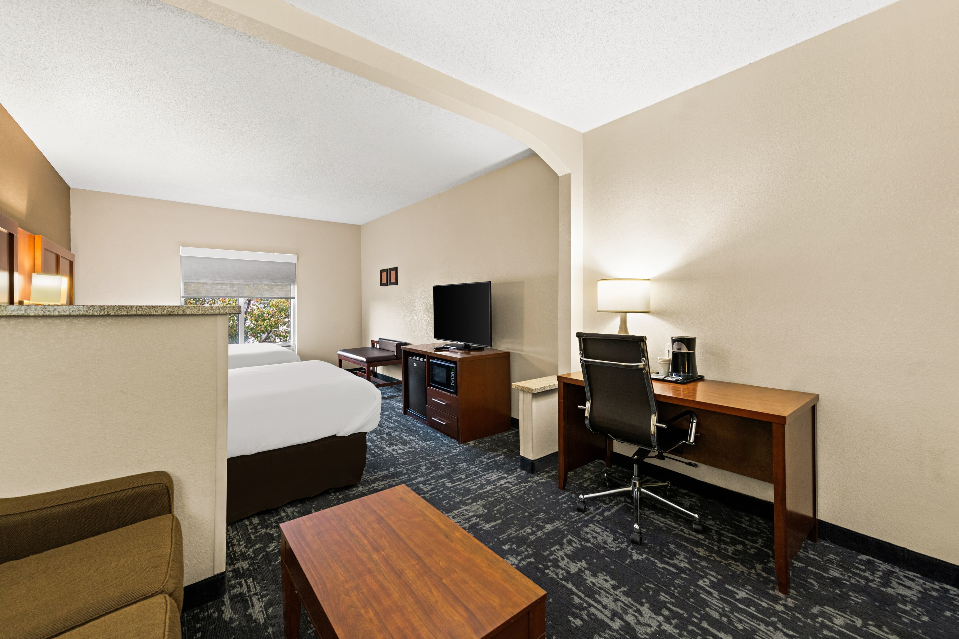 Comfort Suites Kansas City-Liberty — 11