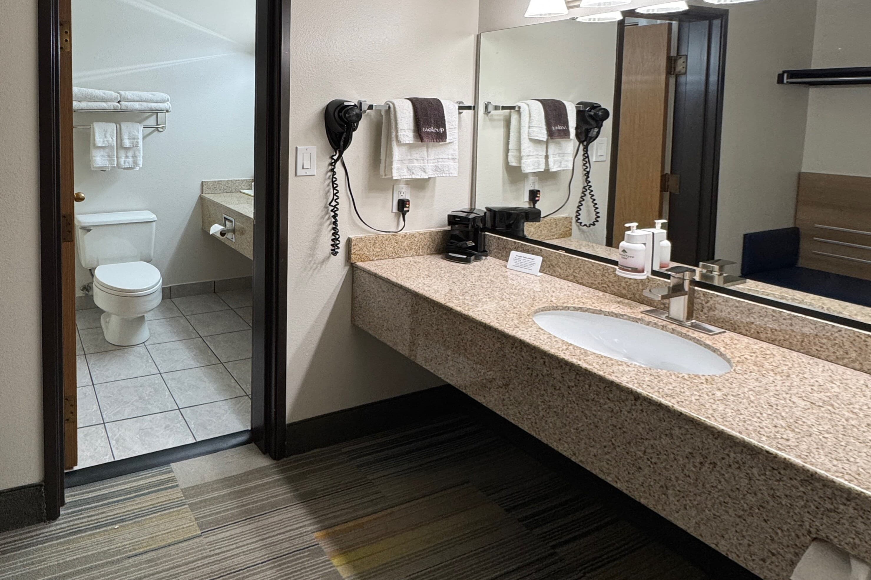 Park Inn by Radisson Maryville — 23