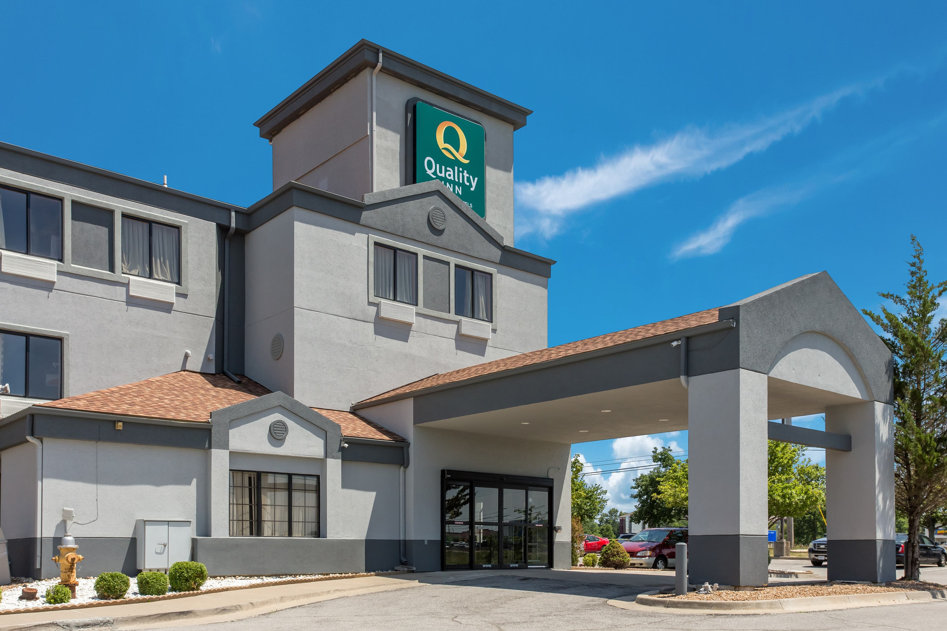 Quality Inn Lees Summit - Kansas City - Image 1