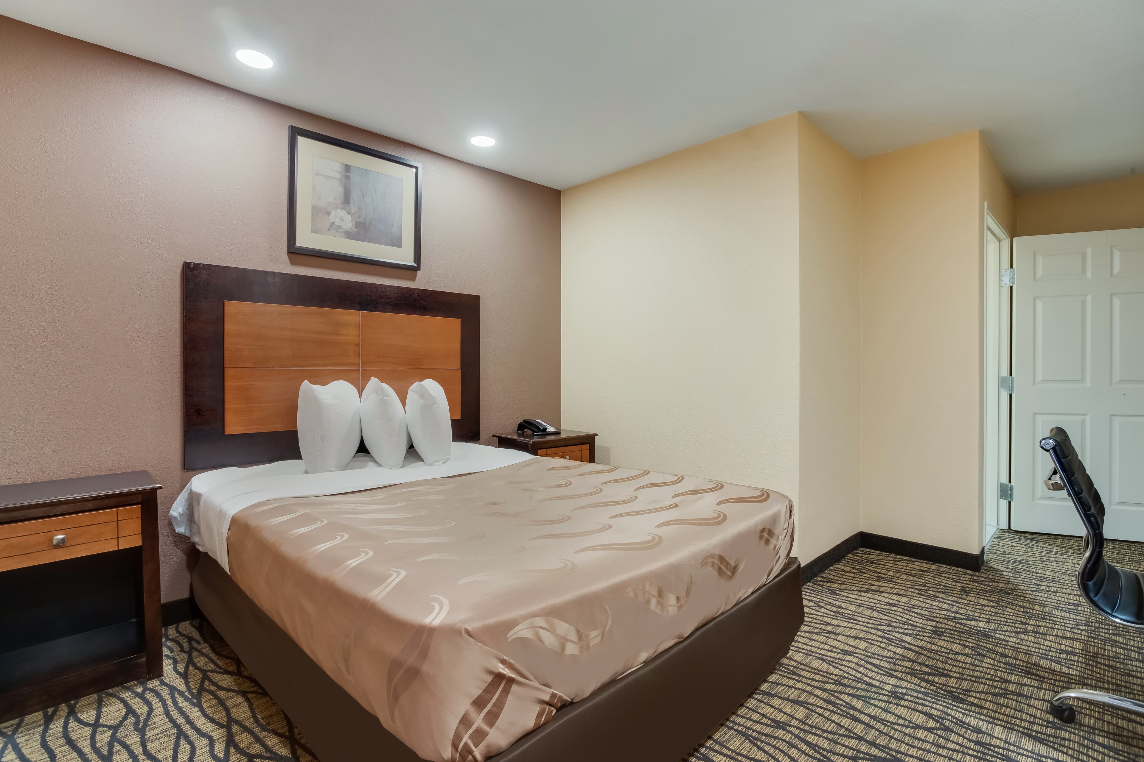 Quality Inn Lees Summit - Kansas City — 10