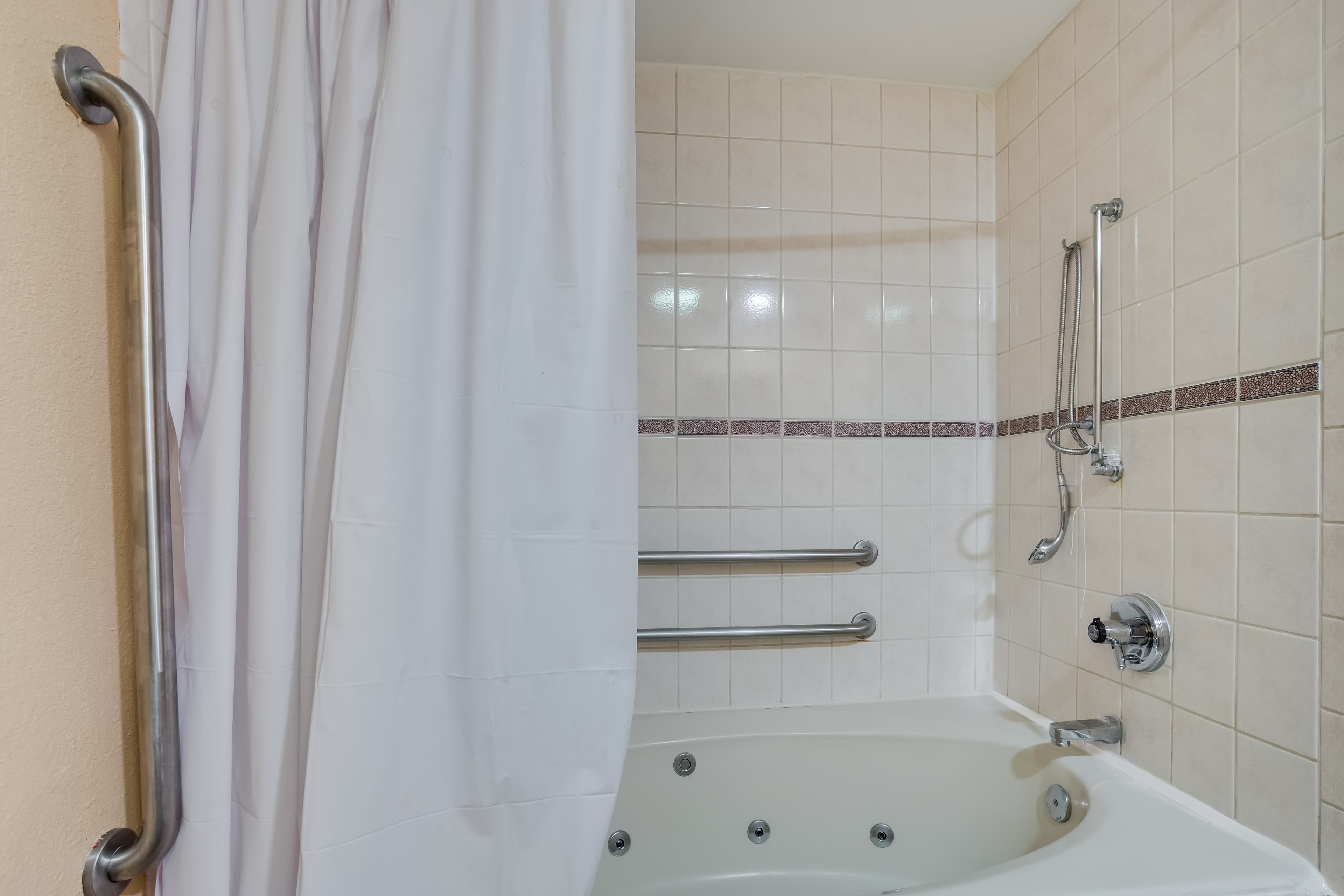 Quality Inn Lees Summit - Kansas City — 17