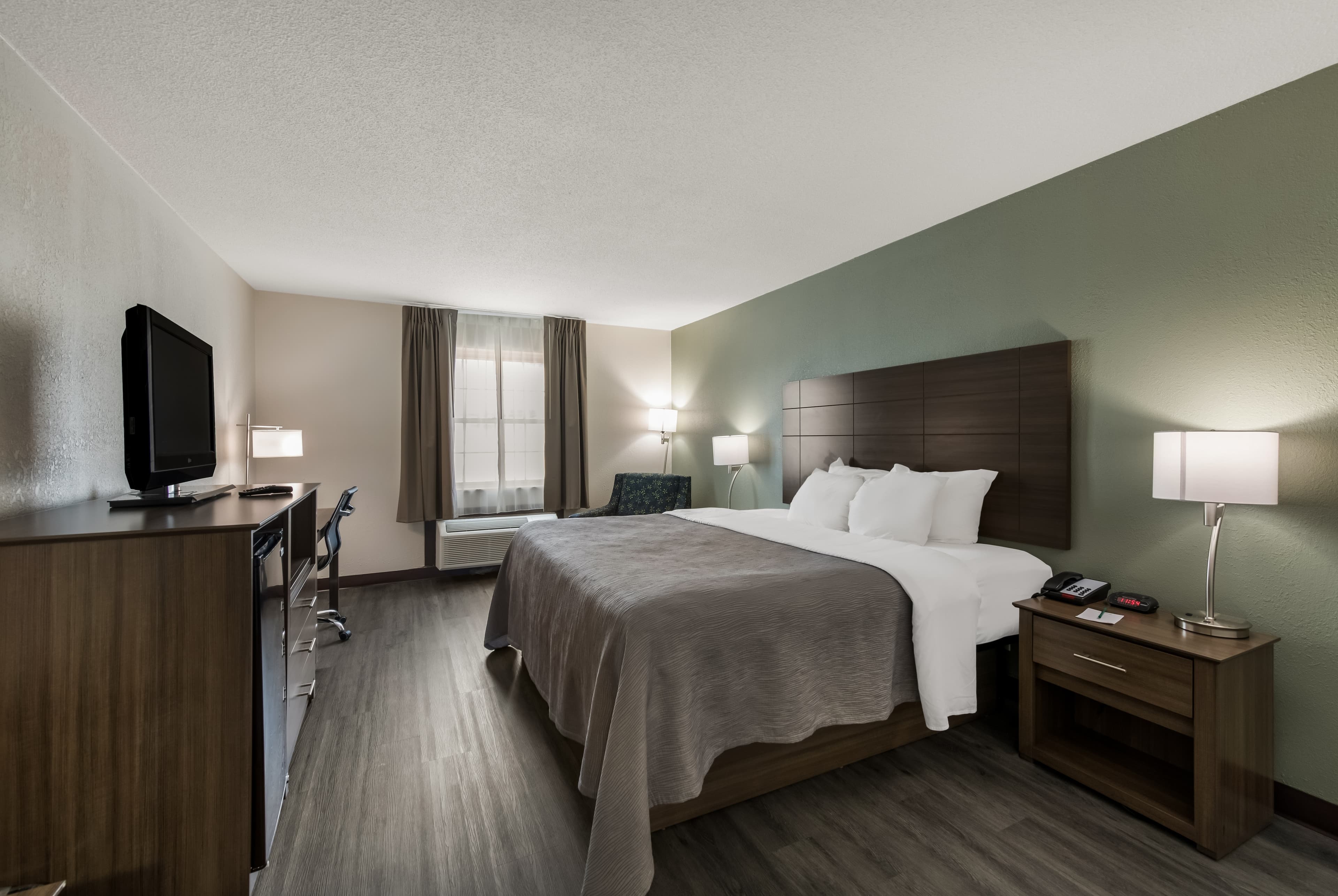Quality Inn Saint Louis Airport — 7