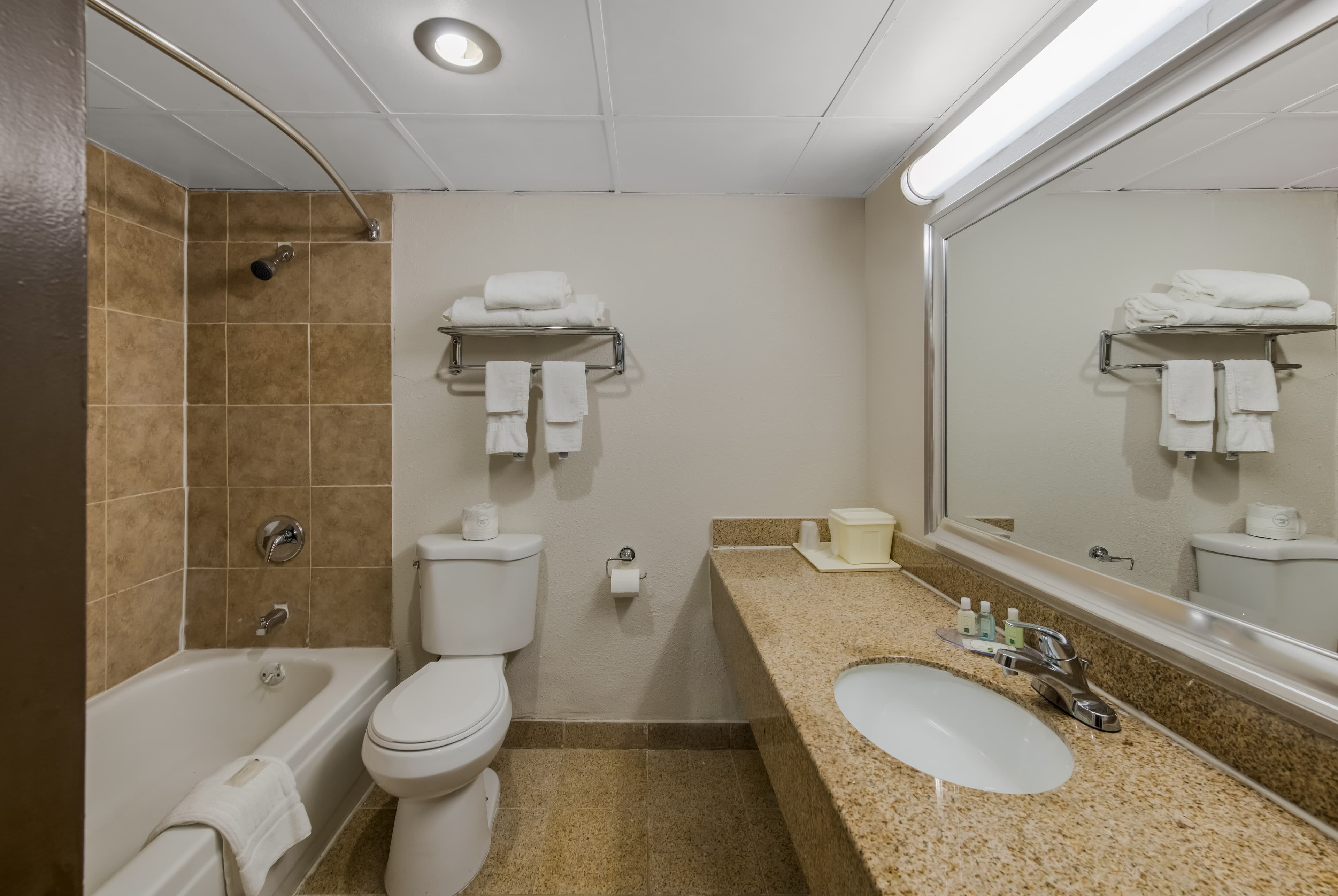 Quality Inn Saint Louis Airport — 9