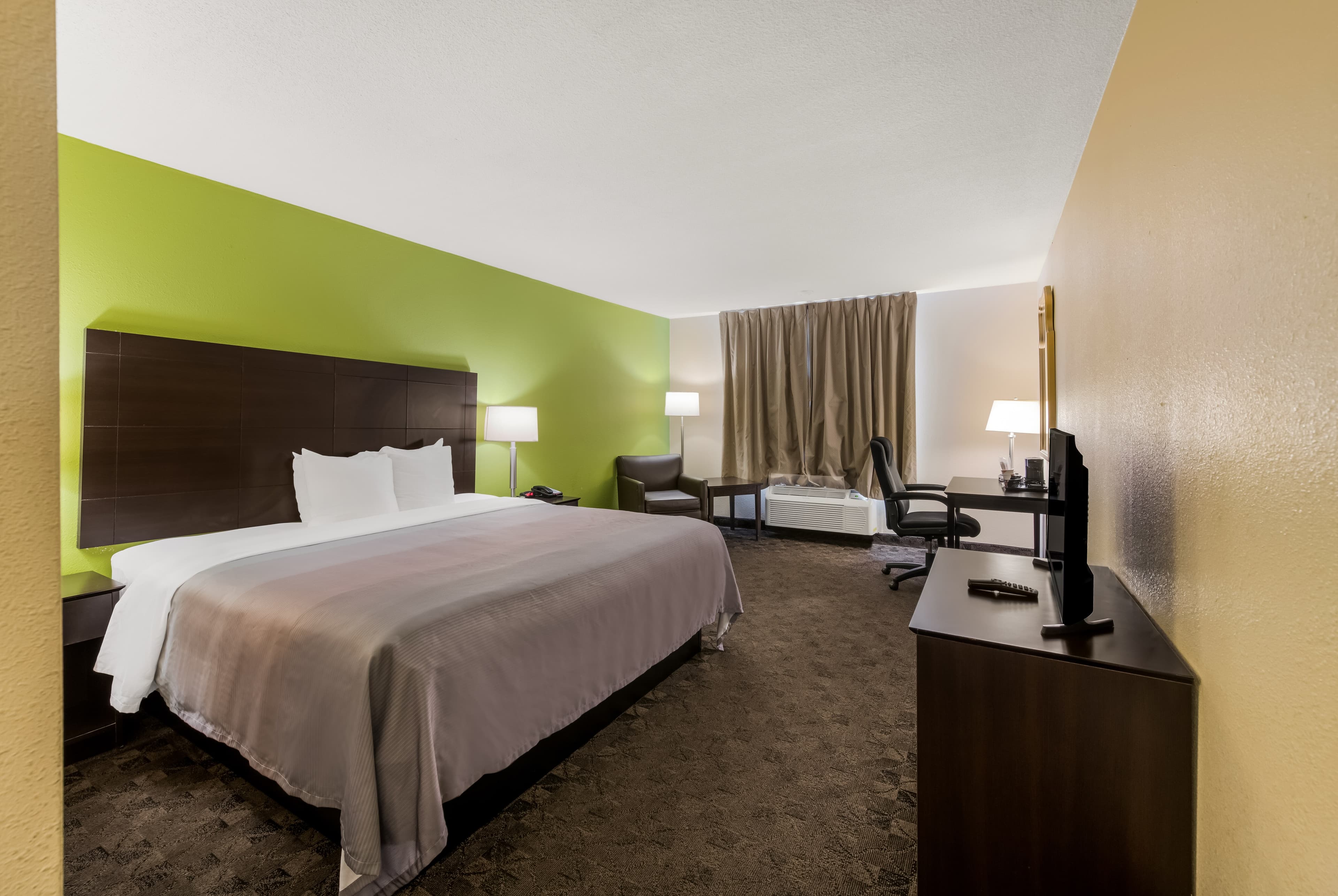 Quality Inn Saint Louis Airport — 18