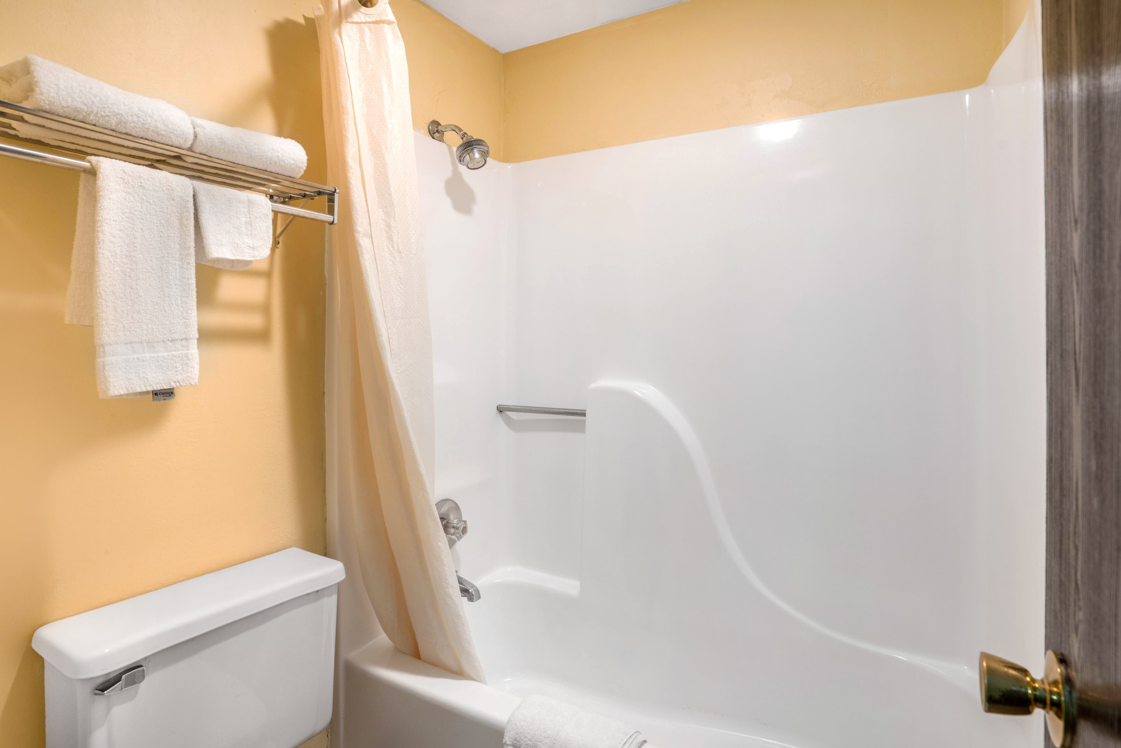 Econo Lodge near Missouri University of Science and Technology - Image 5