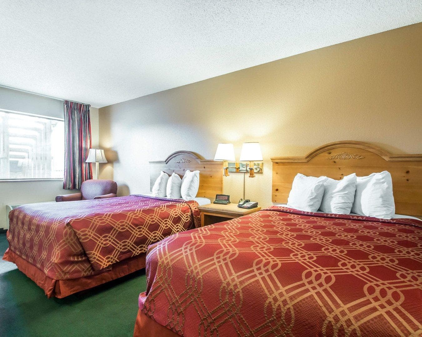 Econo Lodge Springfield I-44 - Image 2