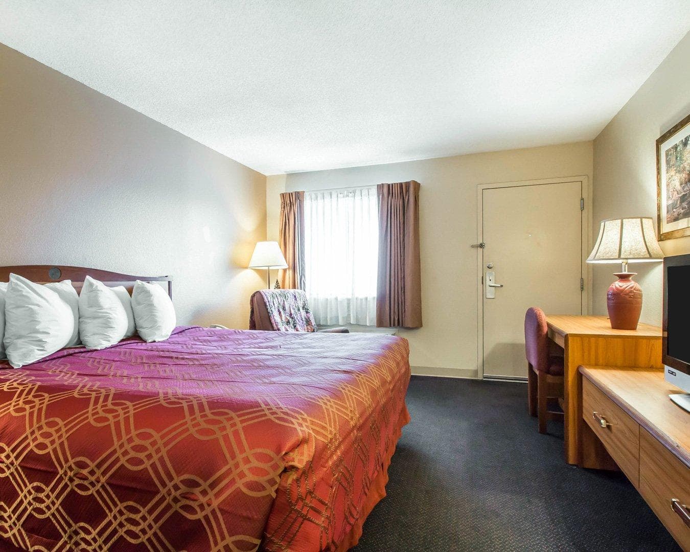 Econo Lodge Springfield I-44 — 8