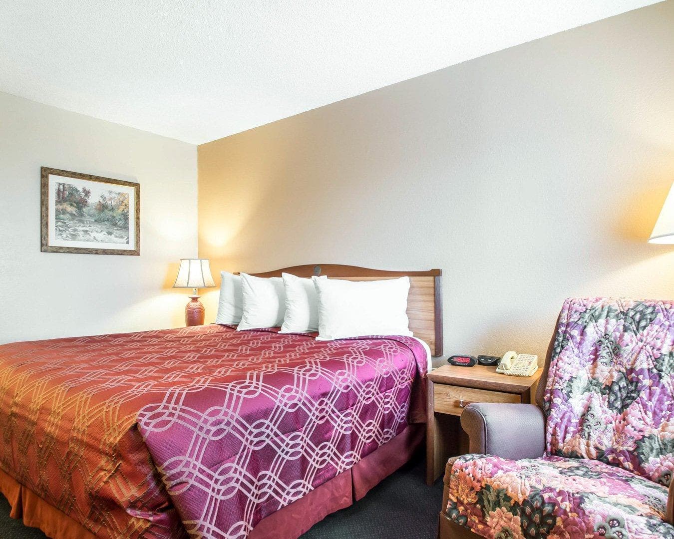 Econo Lodge Springfield I-44 — 6