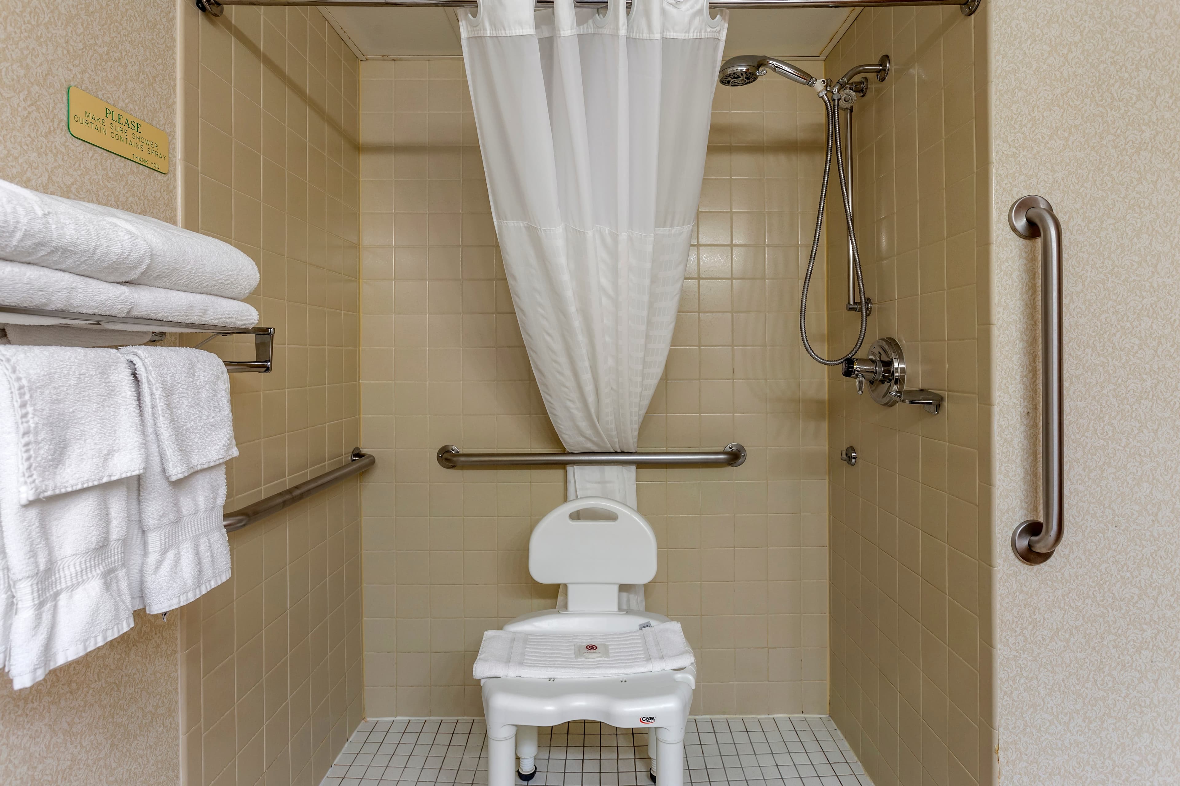 Comfort Inn at Thousand Hills — 13