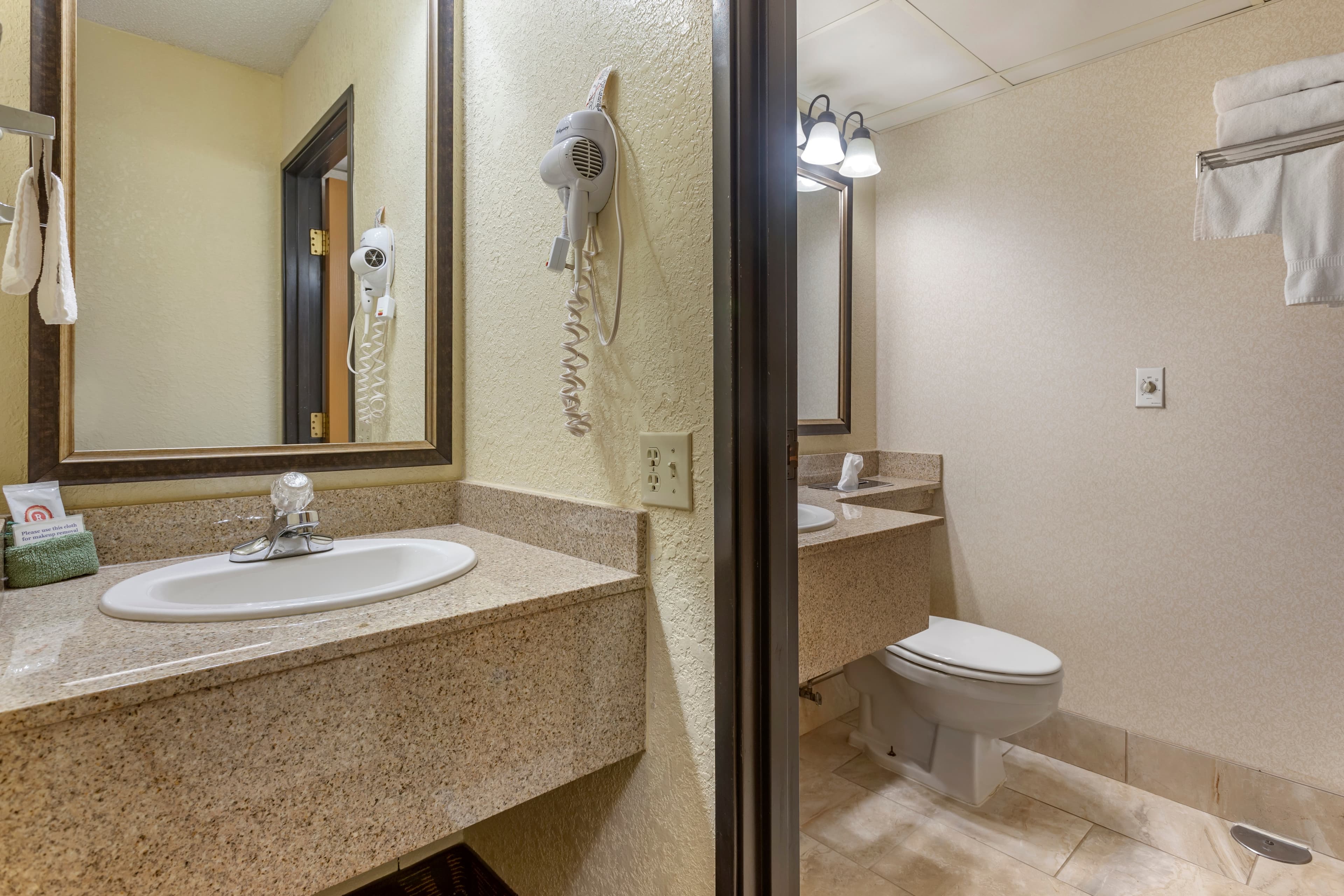 Comfort Inn at Thousand Hills — 23