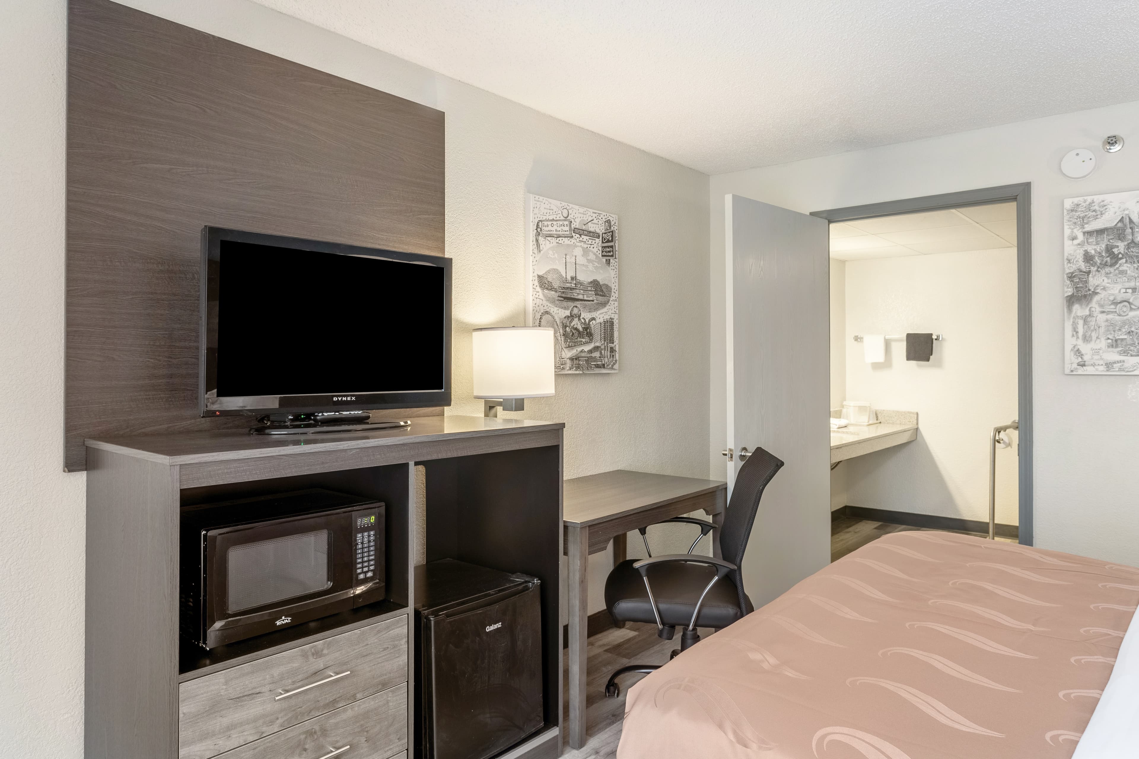 Quality Inn Branson On the Strip — 6