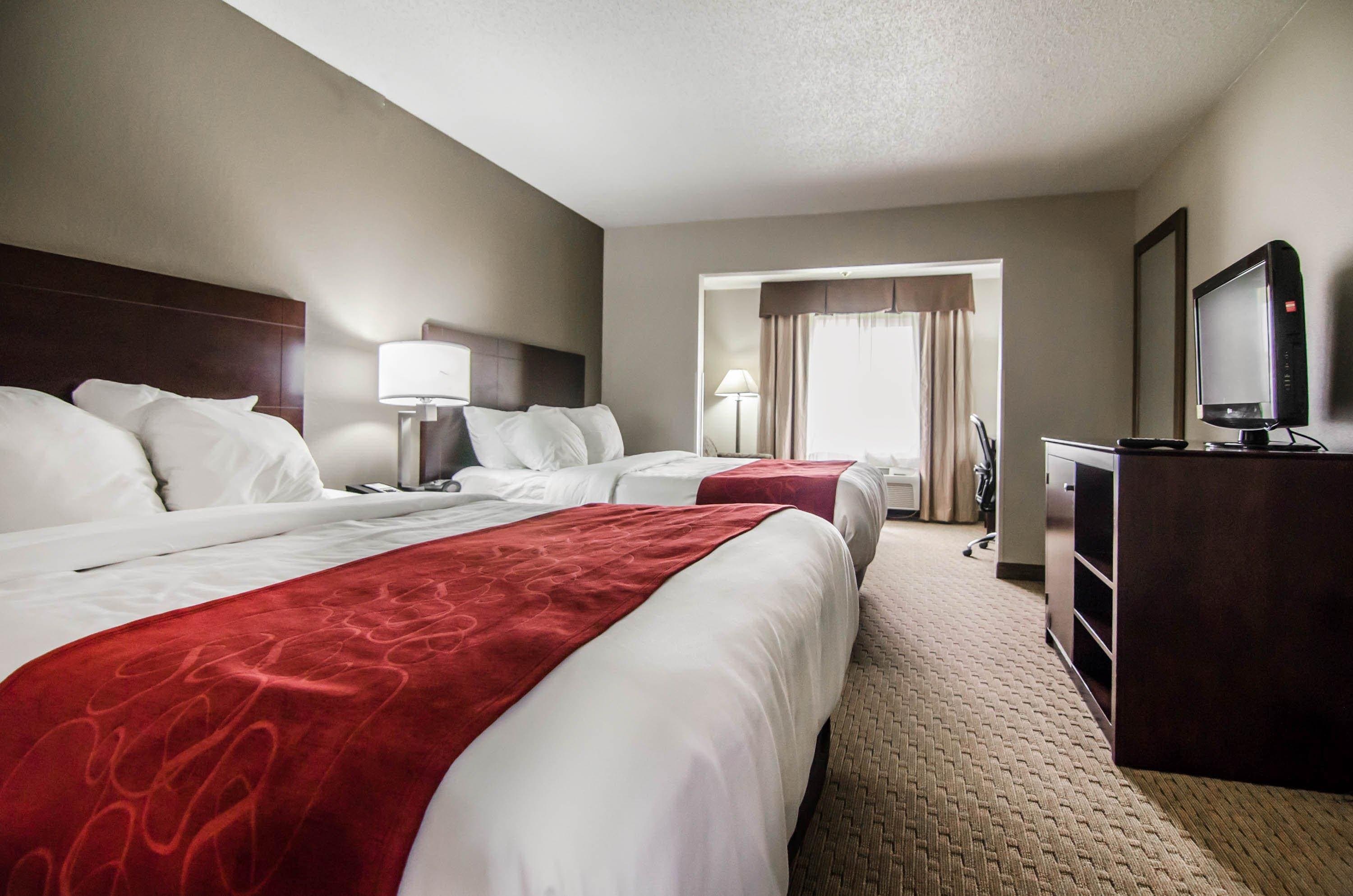Quality Suites St. Joseph — 14