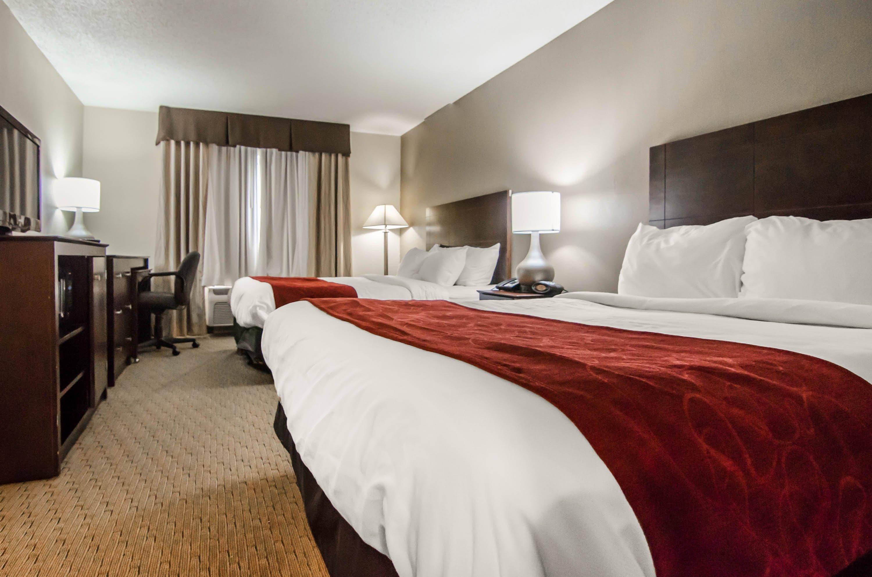 Quality Suites St. Joseph — 9