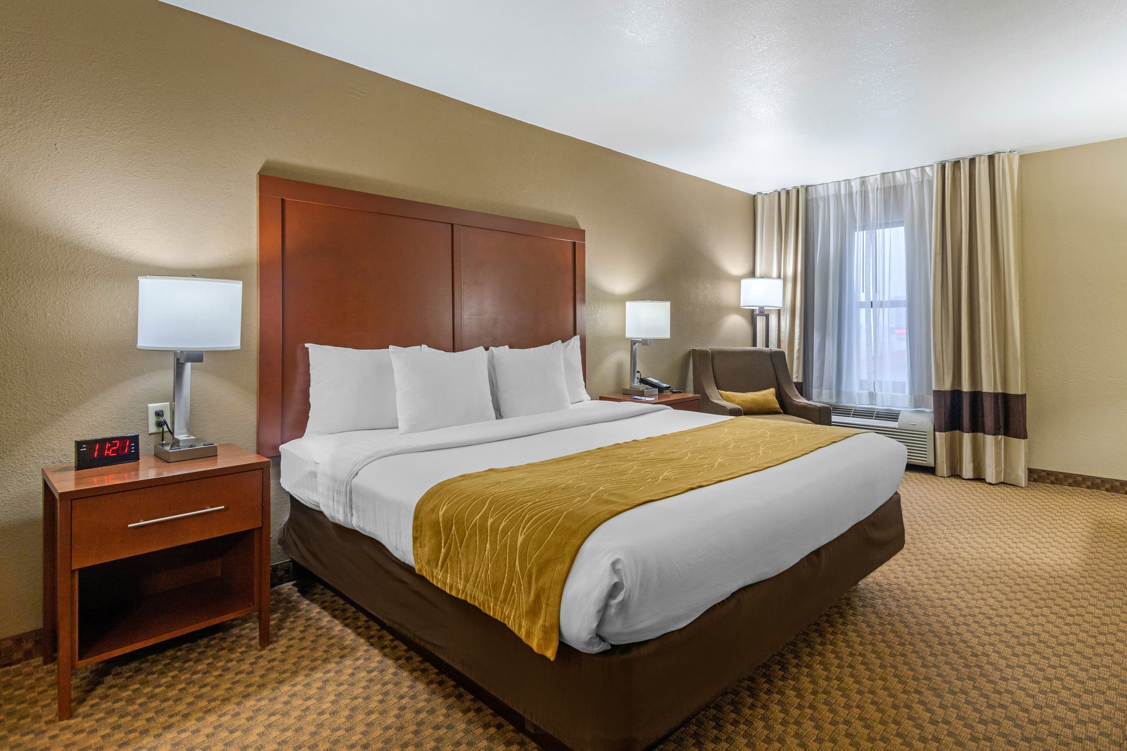 Comfort Inn & Suites Springfield I-44 — 12