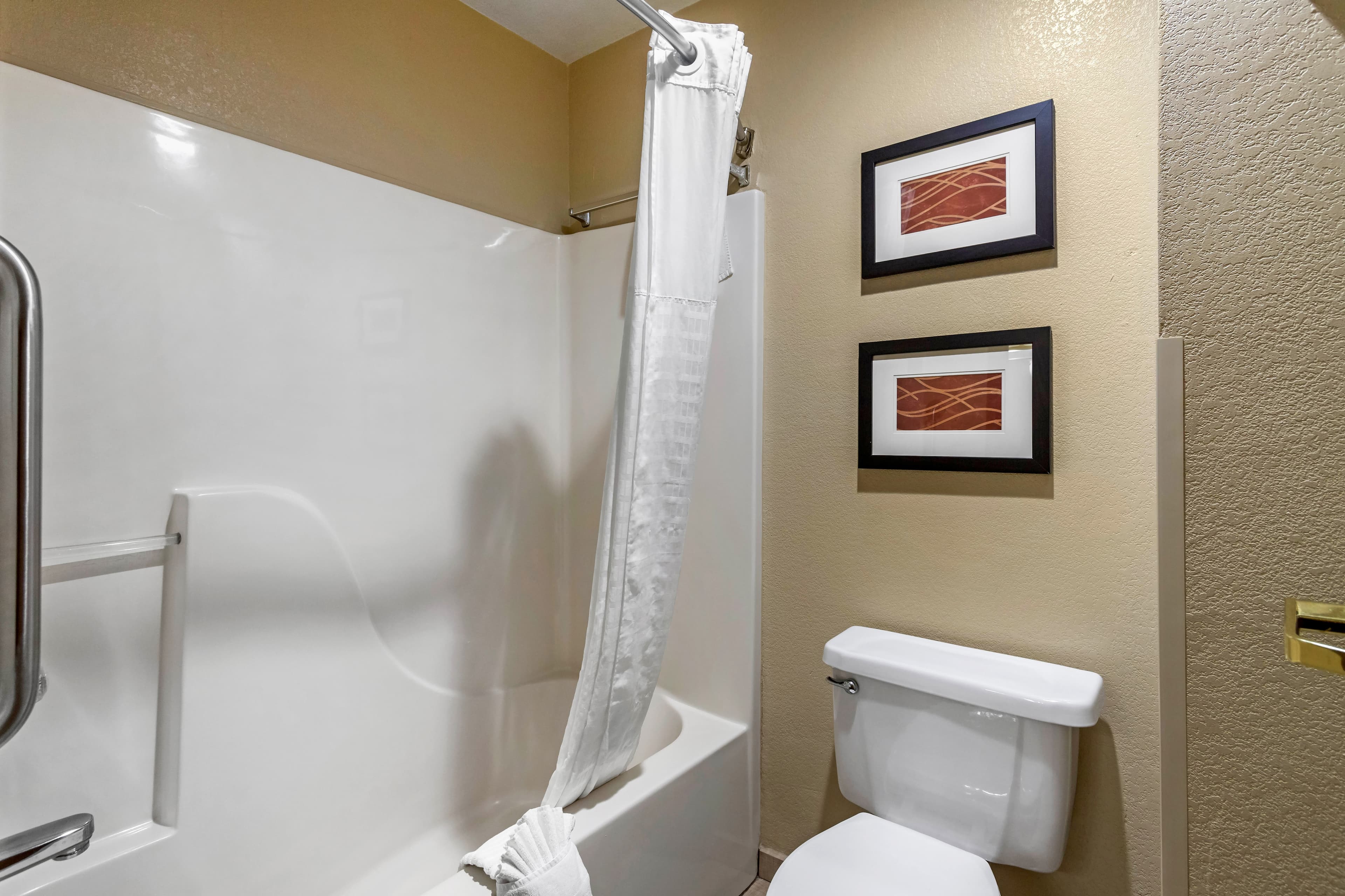 Comfort Inn & Suites Springfield I-44 — 21