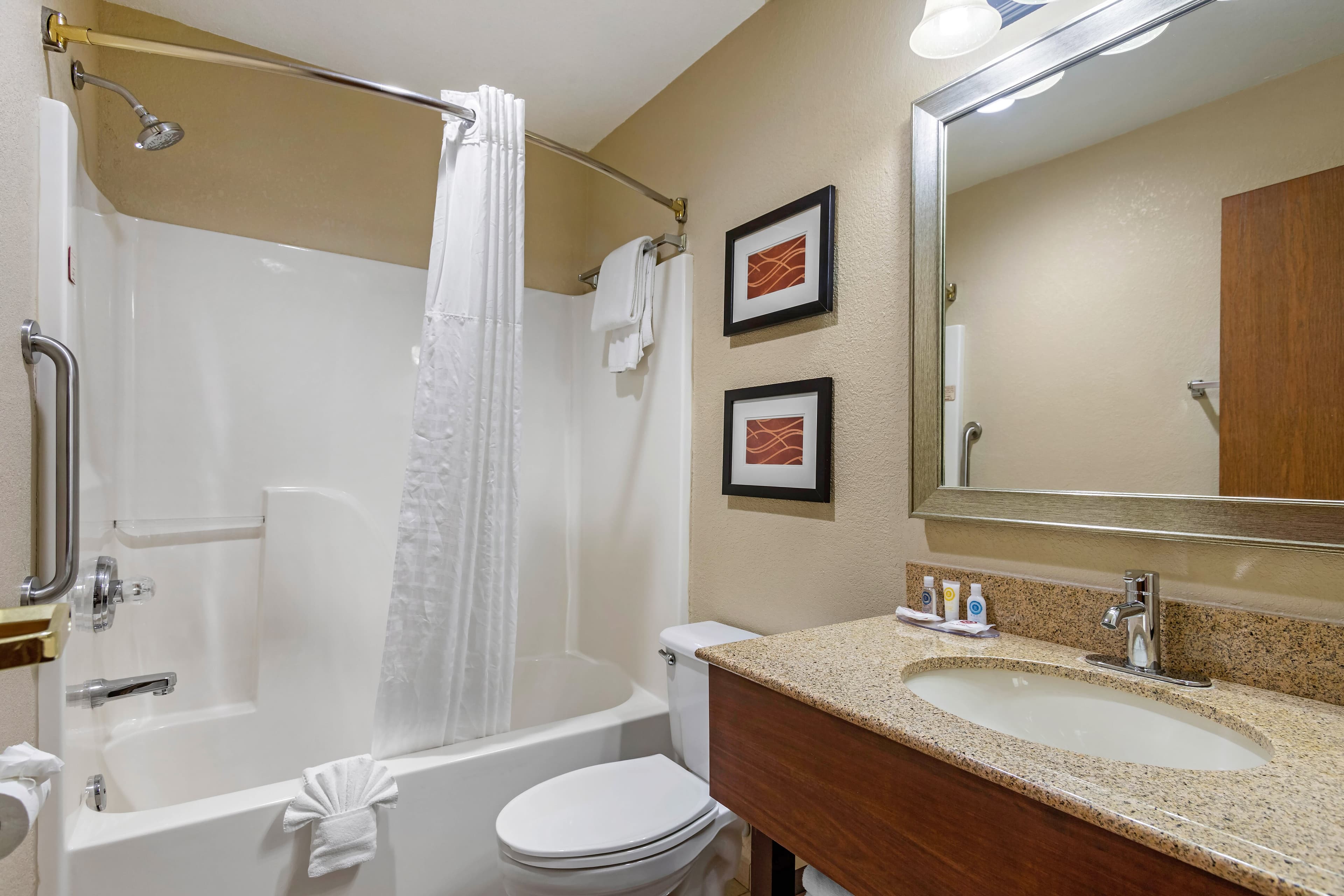 Comfort Inn & Suites Springfield I-44 — 26