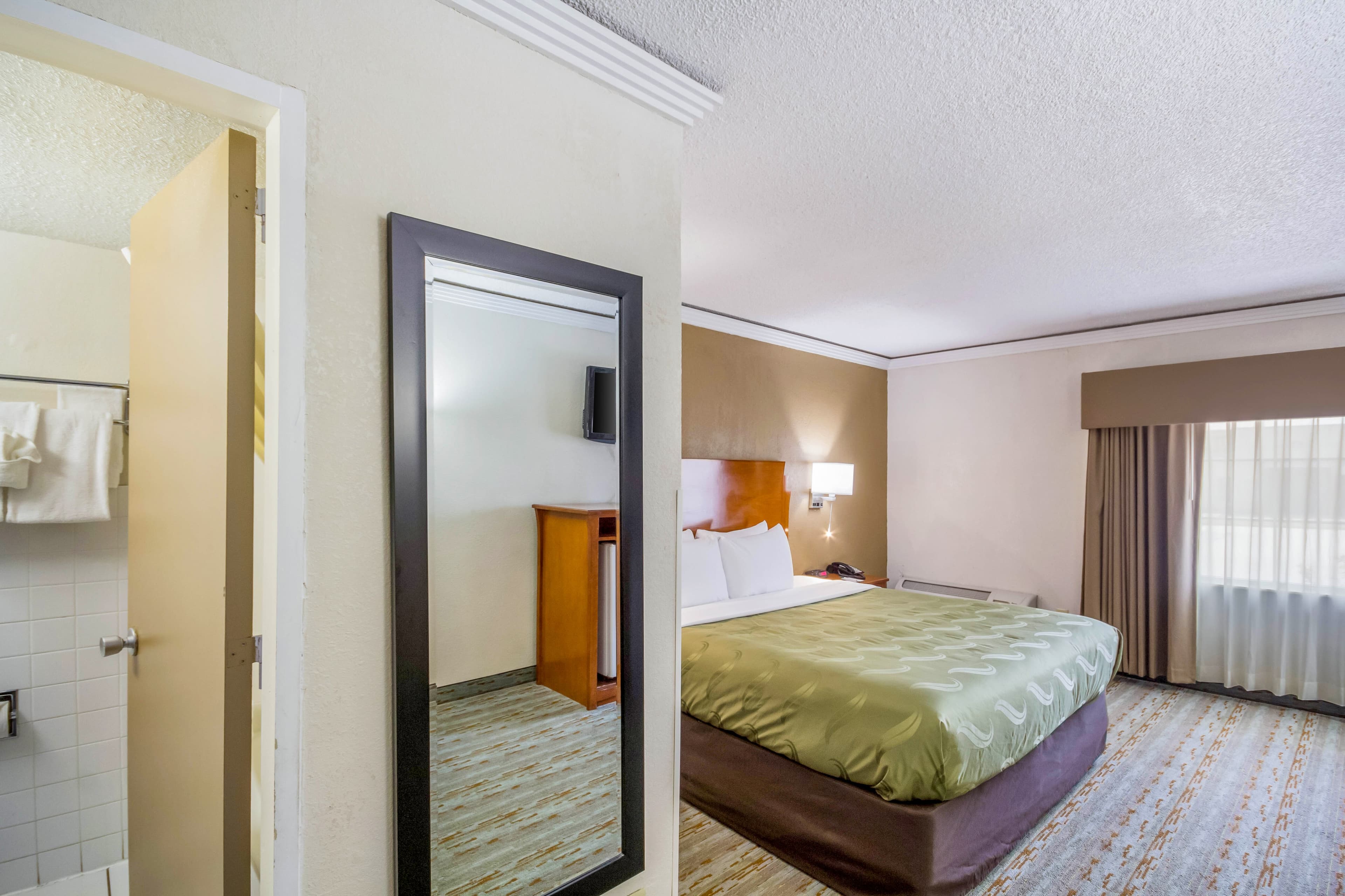 Quality Inn & Suites Kansas City - Independence I-70 East — 9