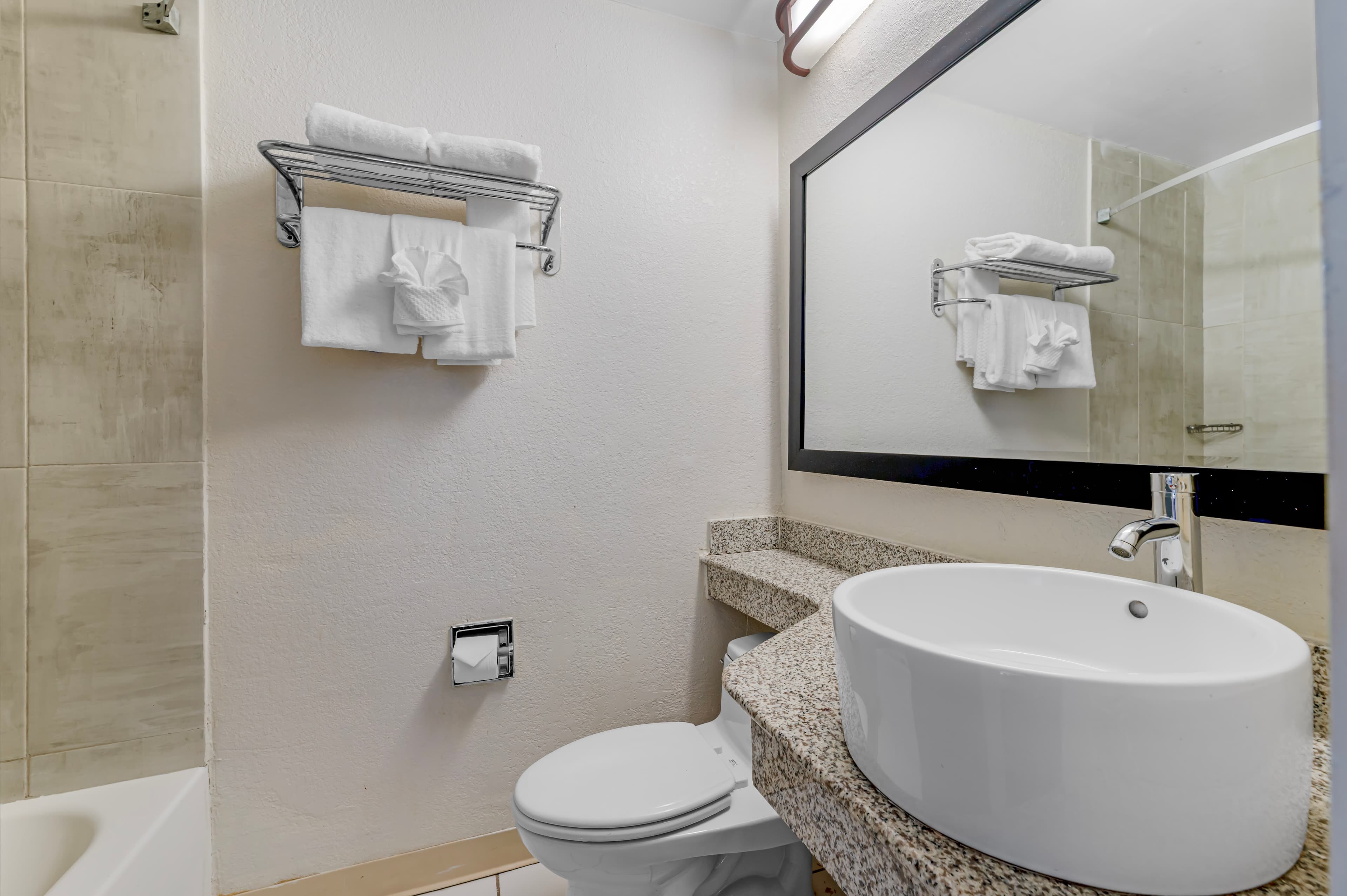 Quality Inn & Suites Kansas City - Independence I-70 East — 16