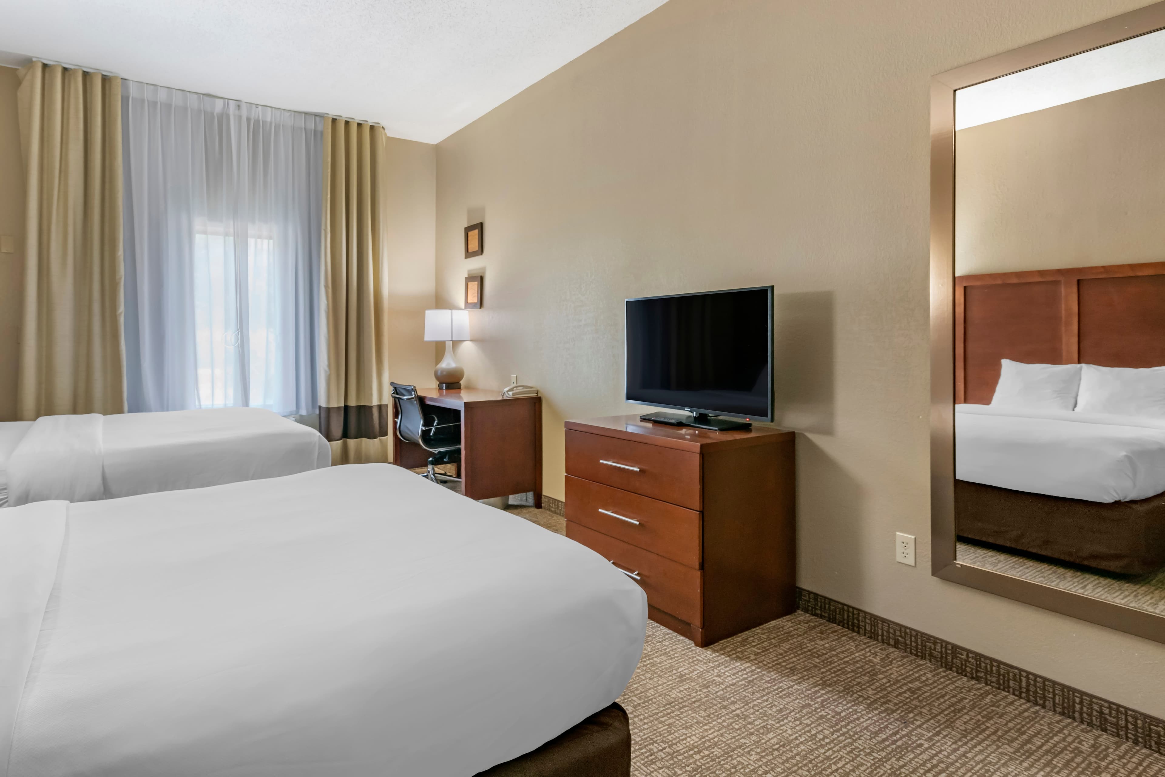 Comfort Inn & Suites St. Louis-O'Fallon — 7