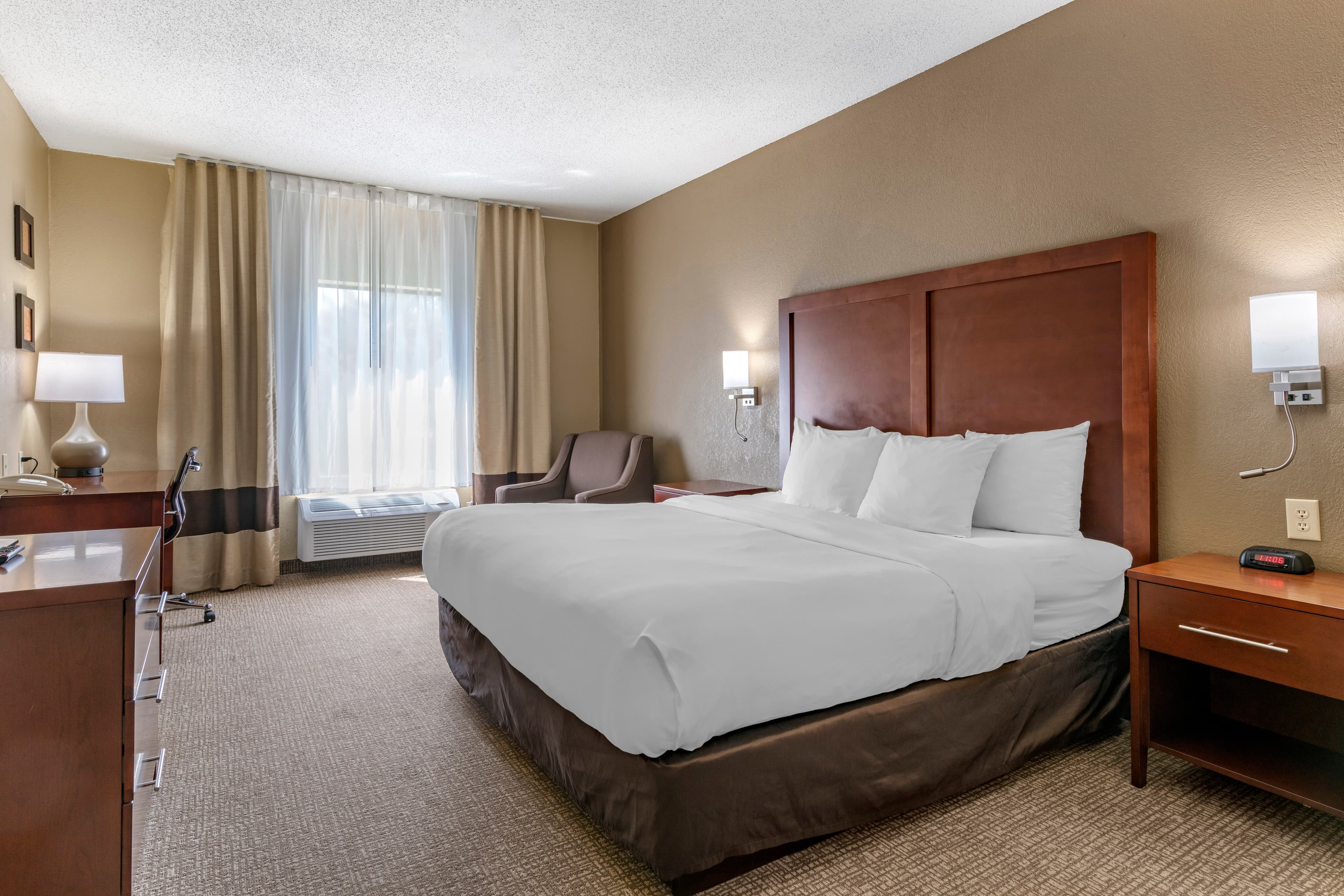 Comfort Inn & Suites St. Louis-O'Fallon - Image 2