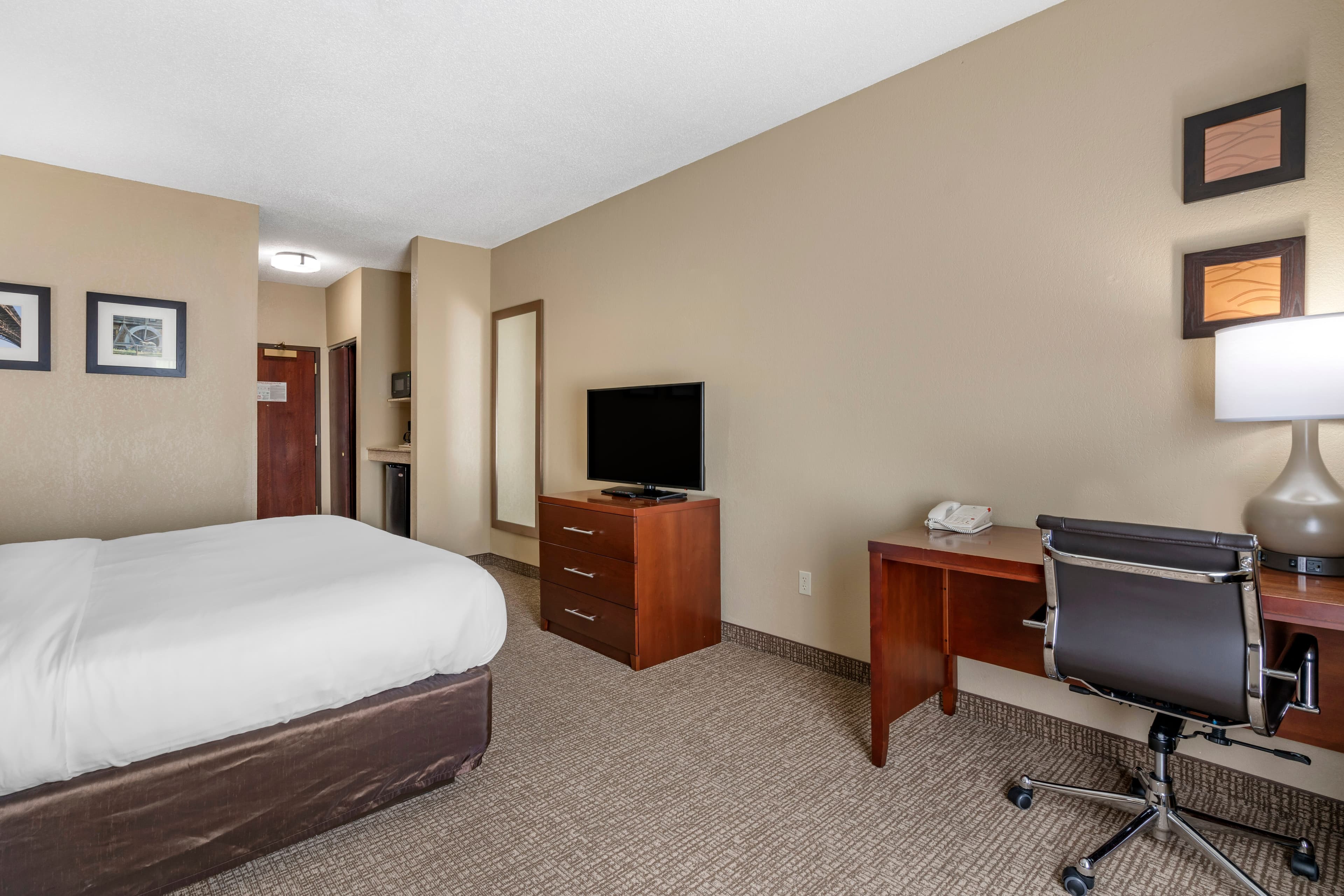 Comfort Inn & Suites St. Louis-O'Fallon - Image 3
