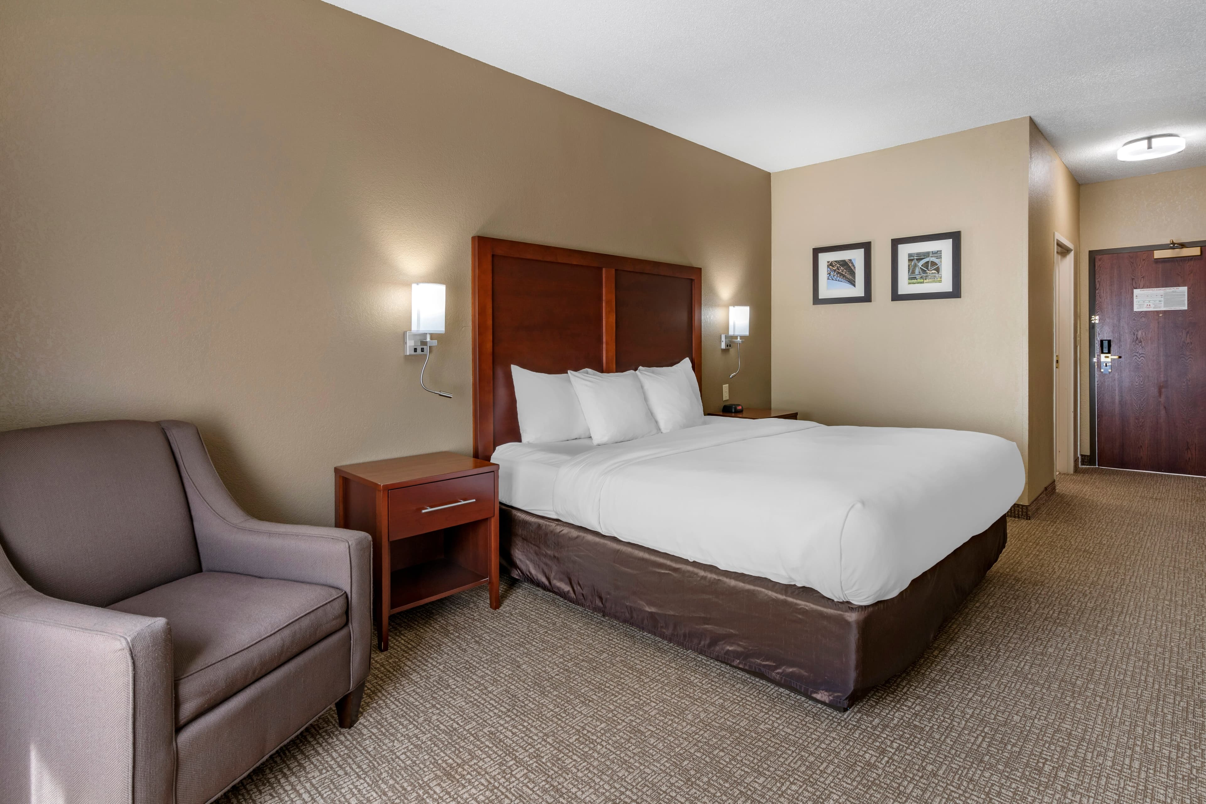 Comfort Inn & Suites St. Louis-O'Fallon - Image 4