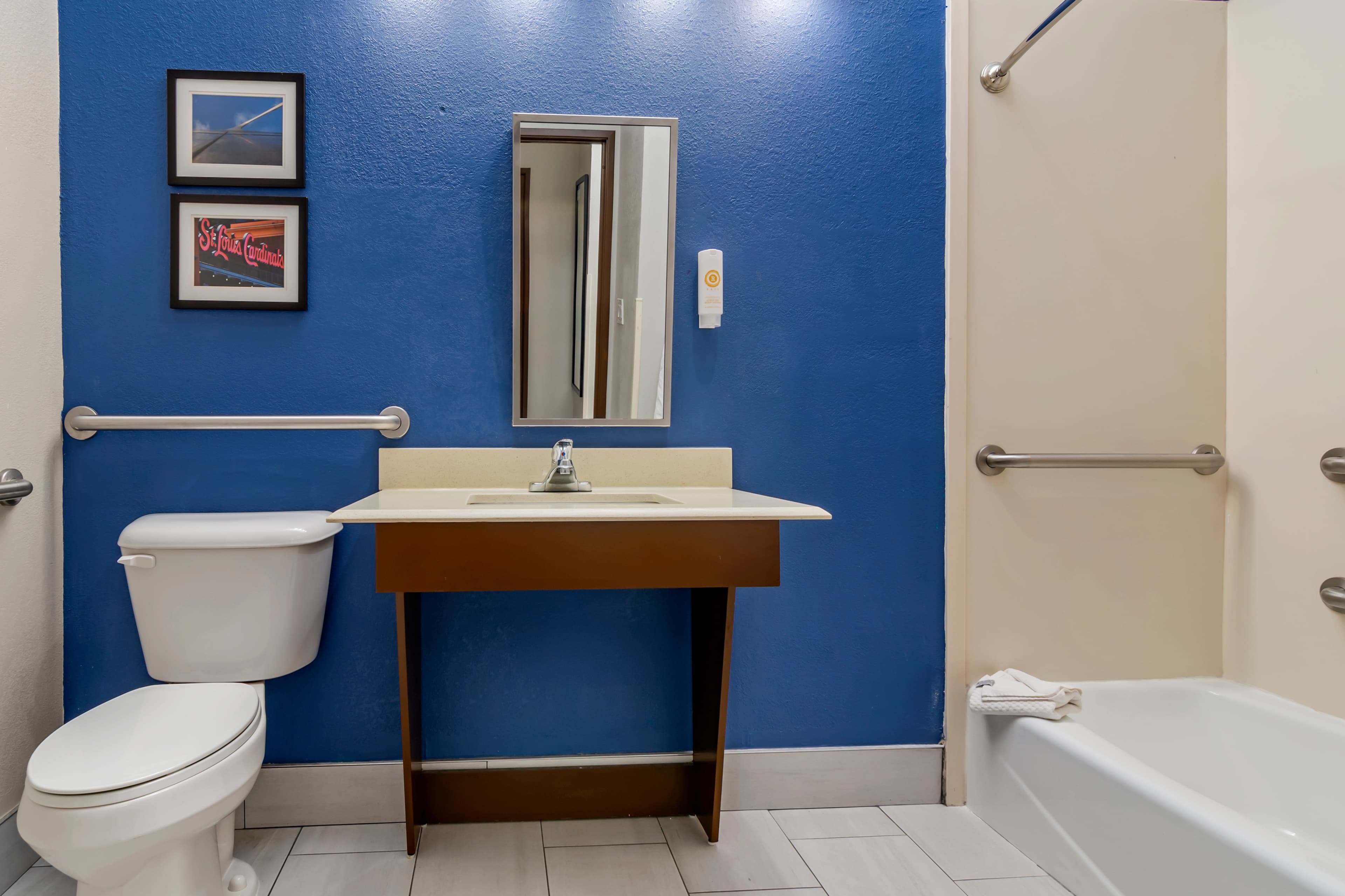Comfort Suites St Charles-St Louis — 9