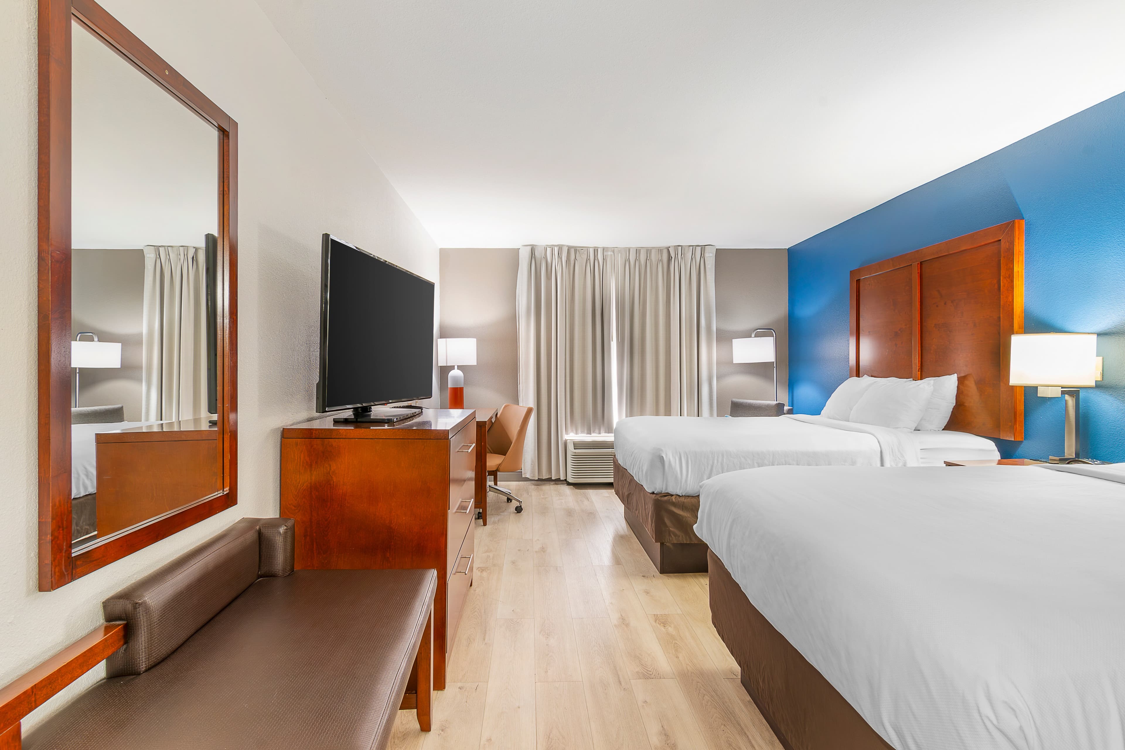 Comfort Inn Near Six Flags St. Louis — 13