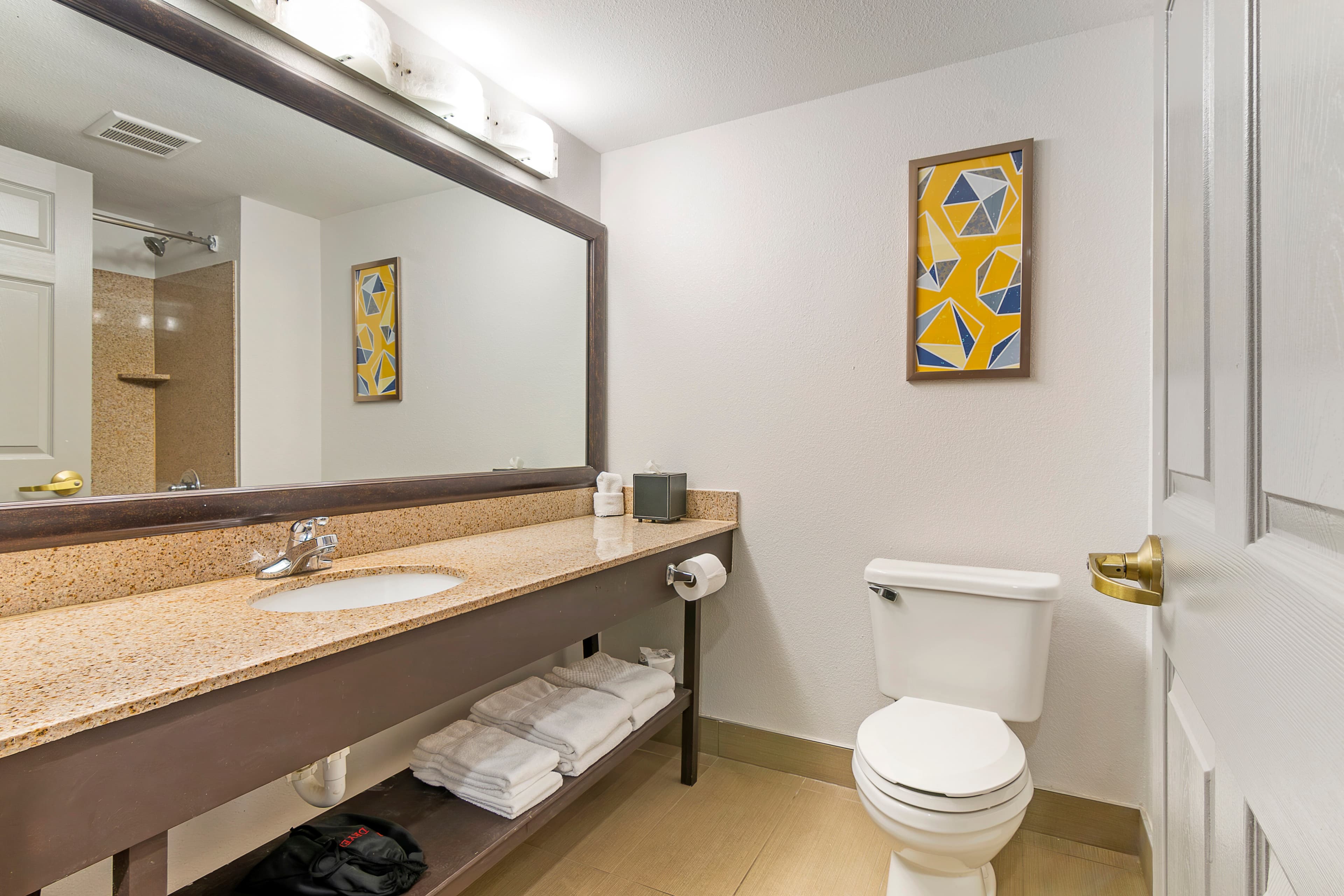 Comfort Inn Near Six Flags St. Louis — 10