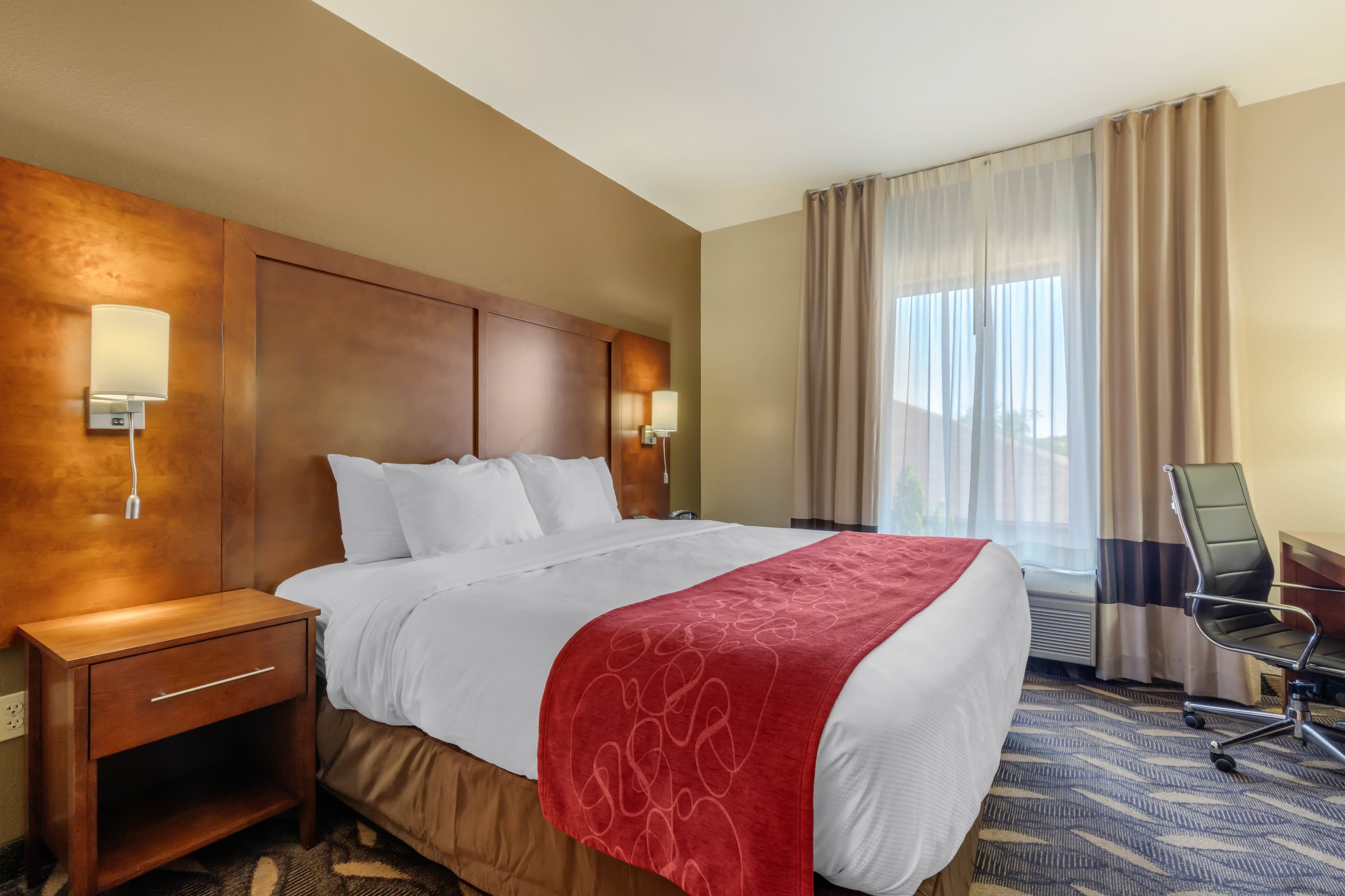 Comfort Suites Rolla - Image 5