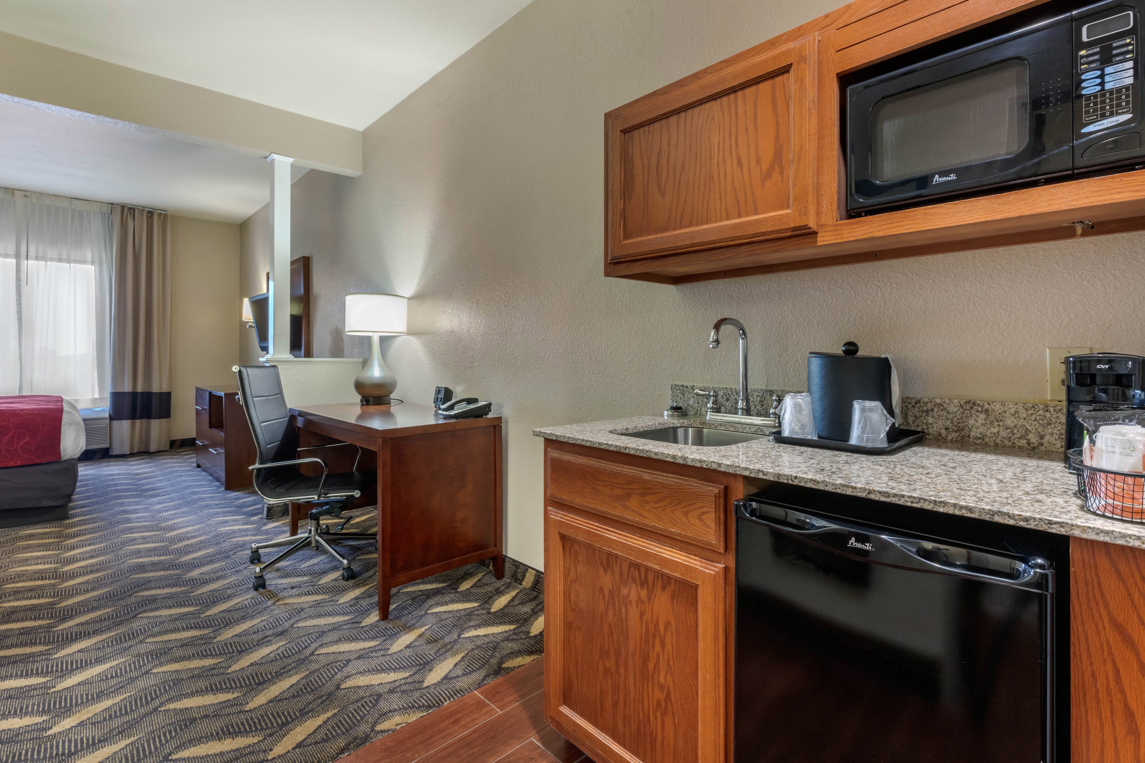 Comfort Suites Rolla — 9
