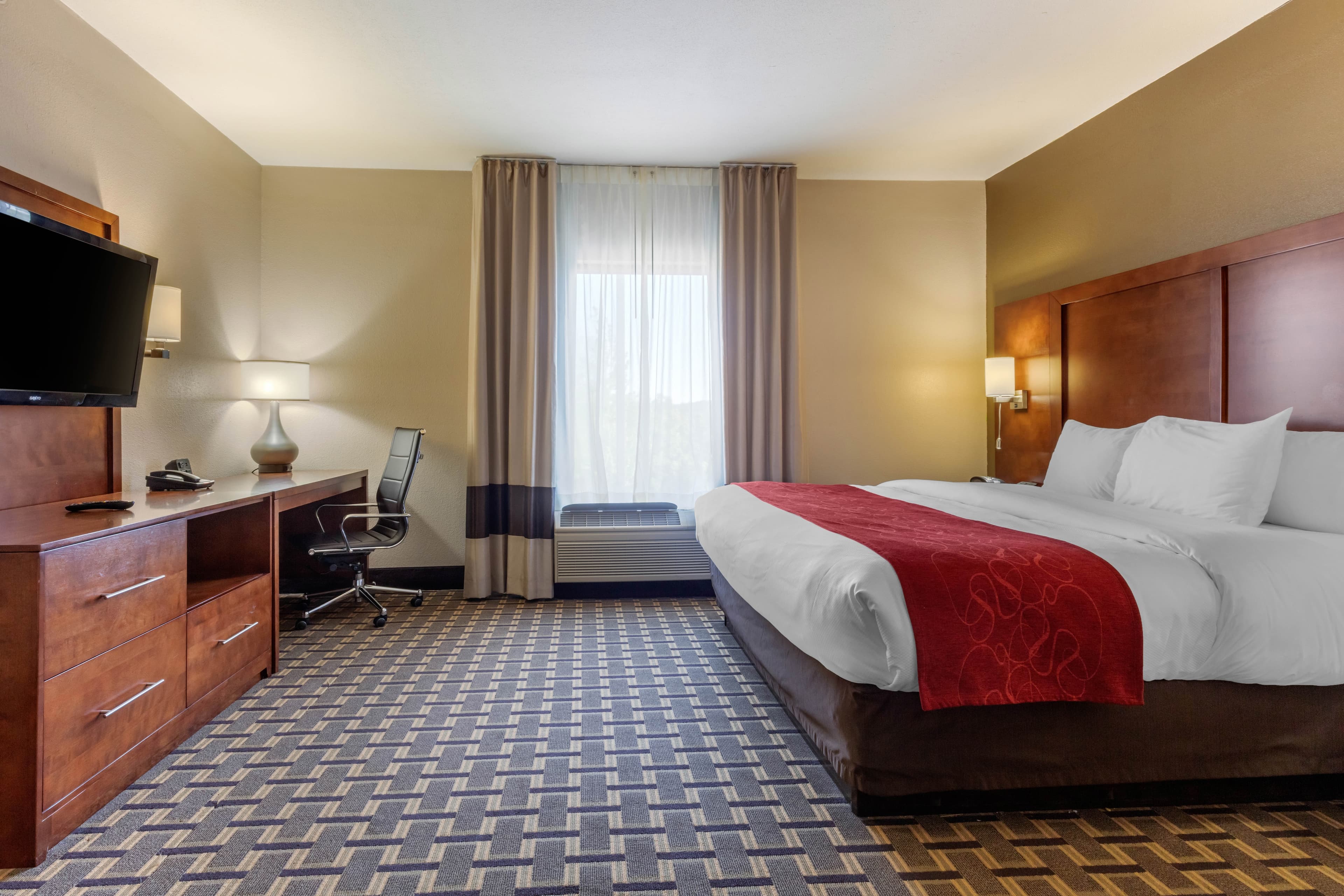 Comfort Suites Rolla — 12
