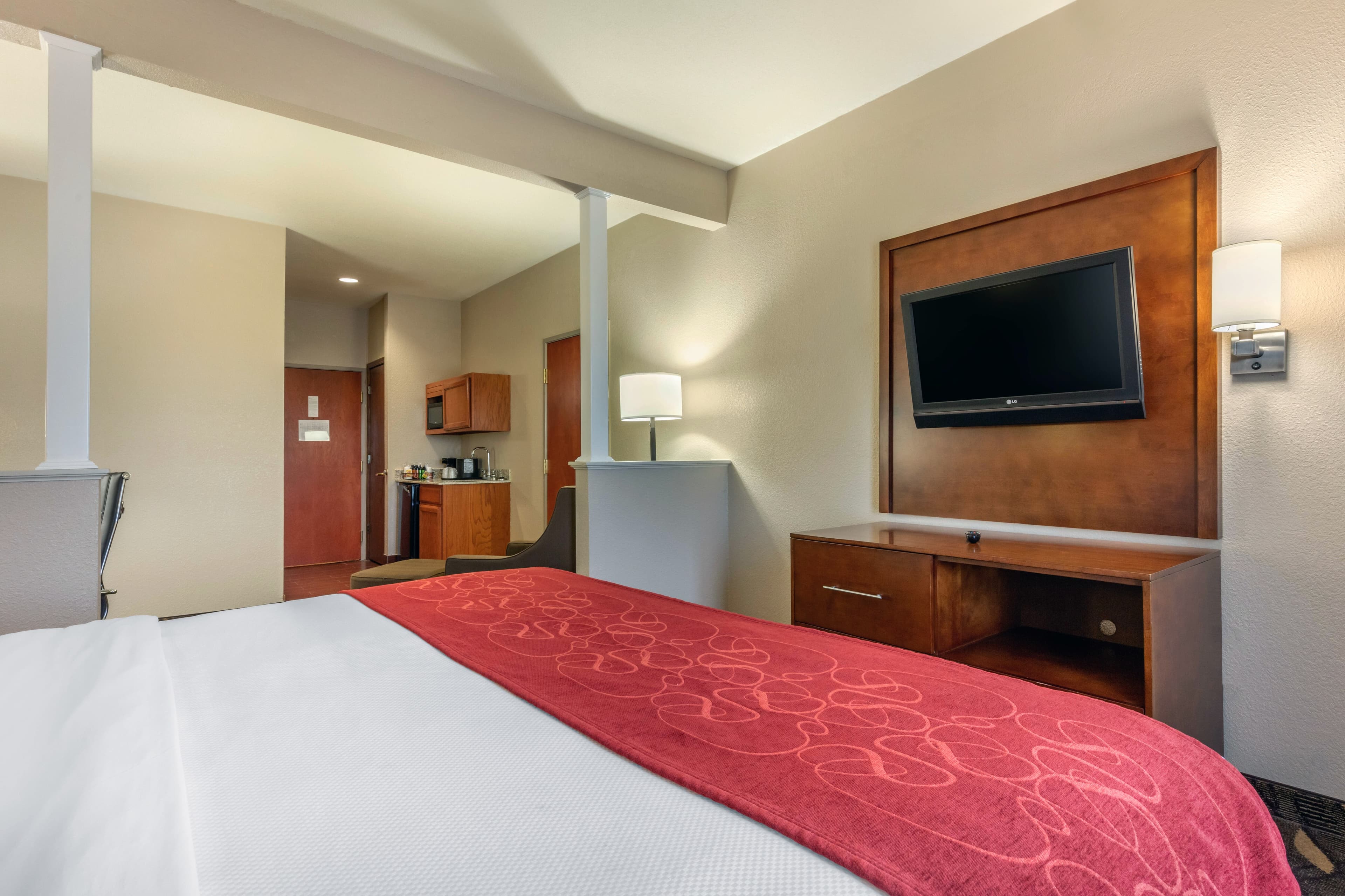 Comfort Suites Rolla — 27