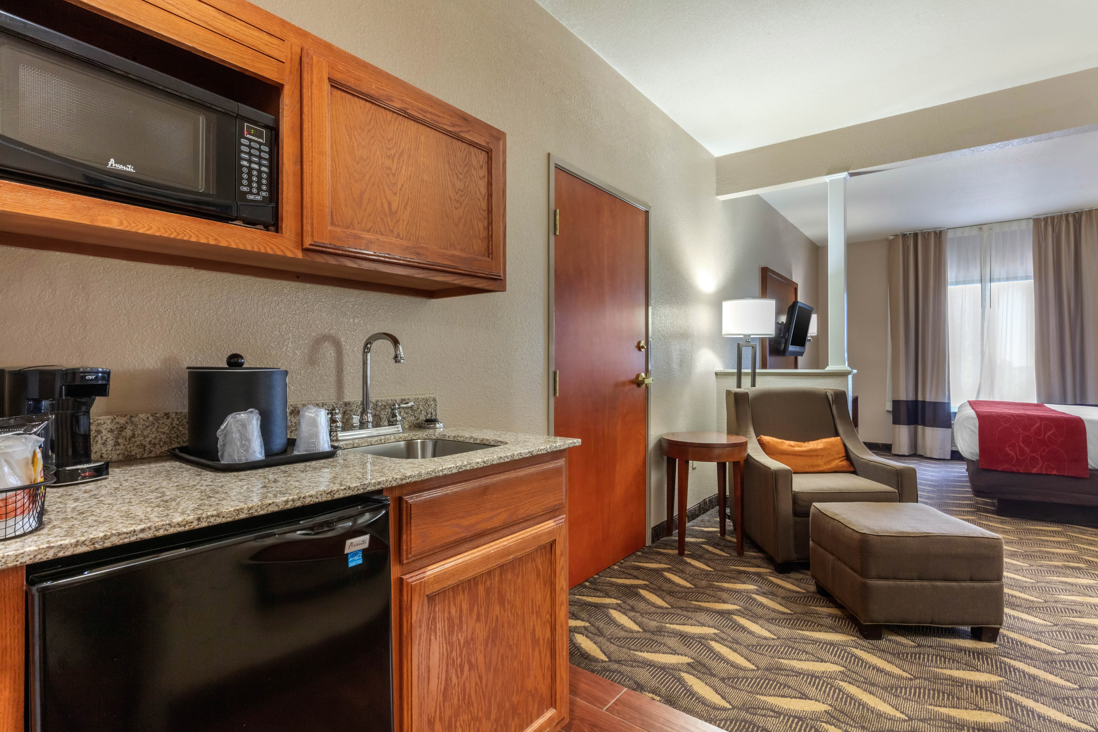 Comfort Suites Rolla — 29